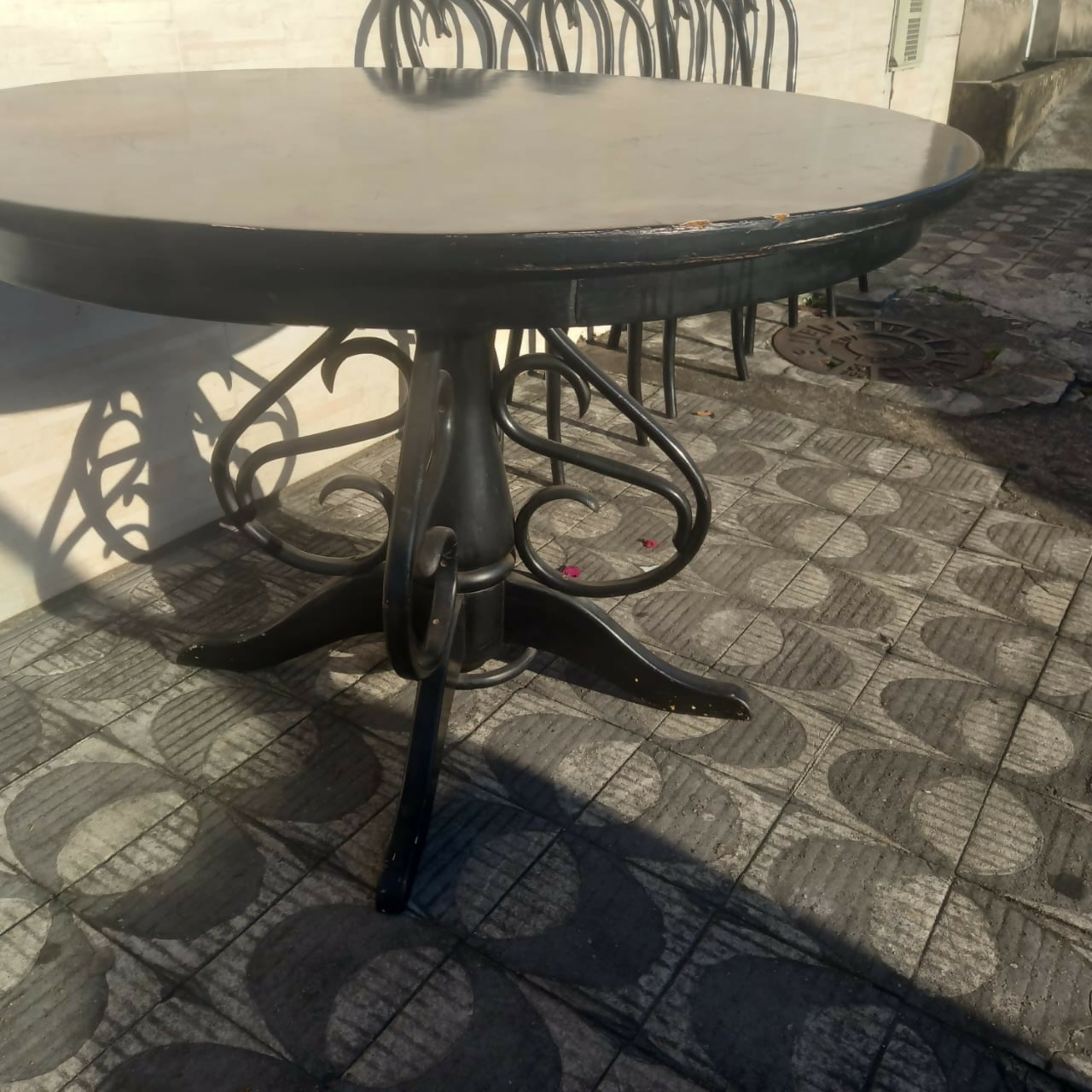 Jogo de mesa com 4 cadeiras Thonet