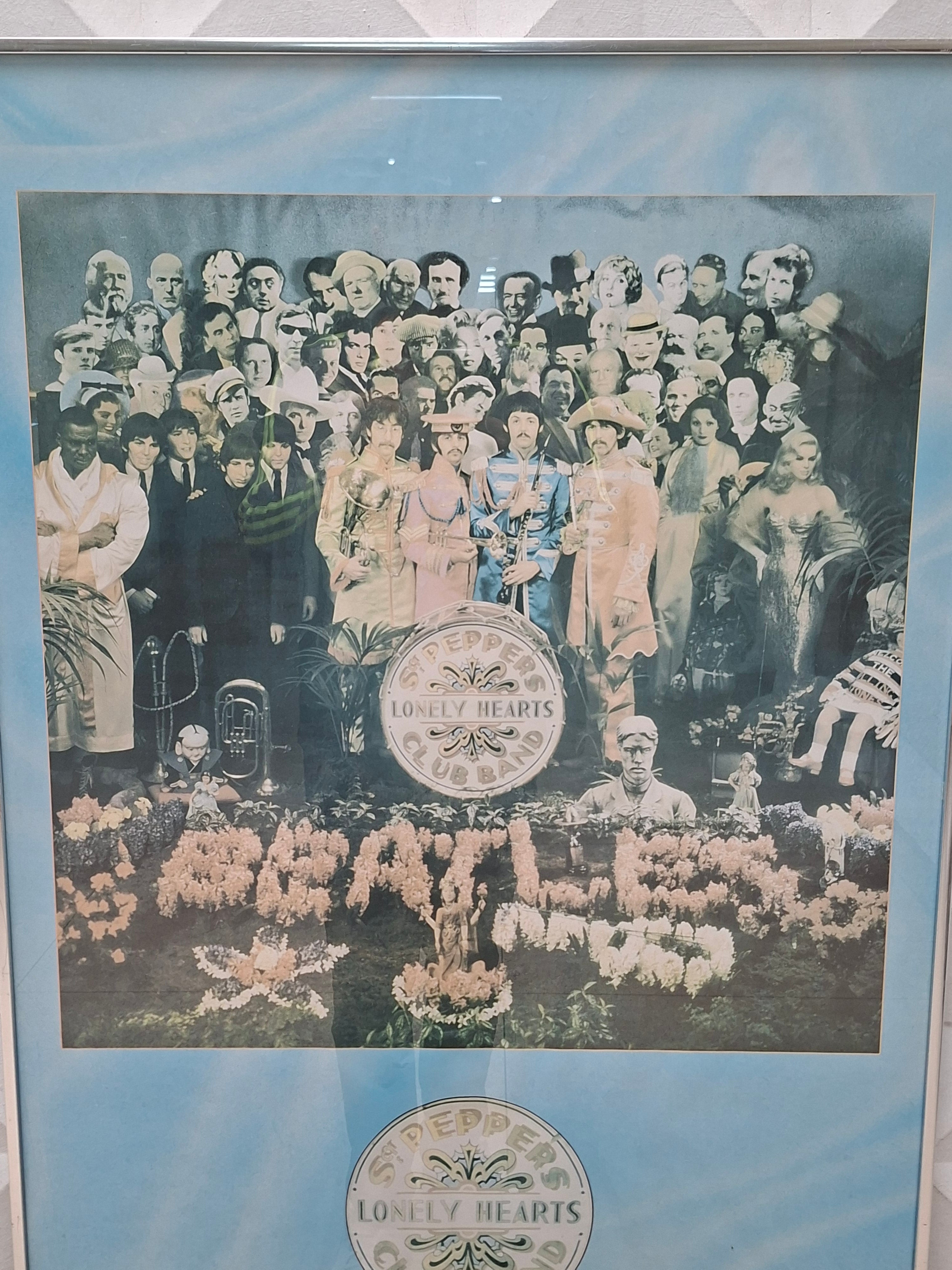 Grande Pôster The Beatles SBT Peppers com moldura em alumínio 
