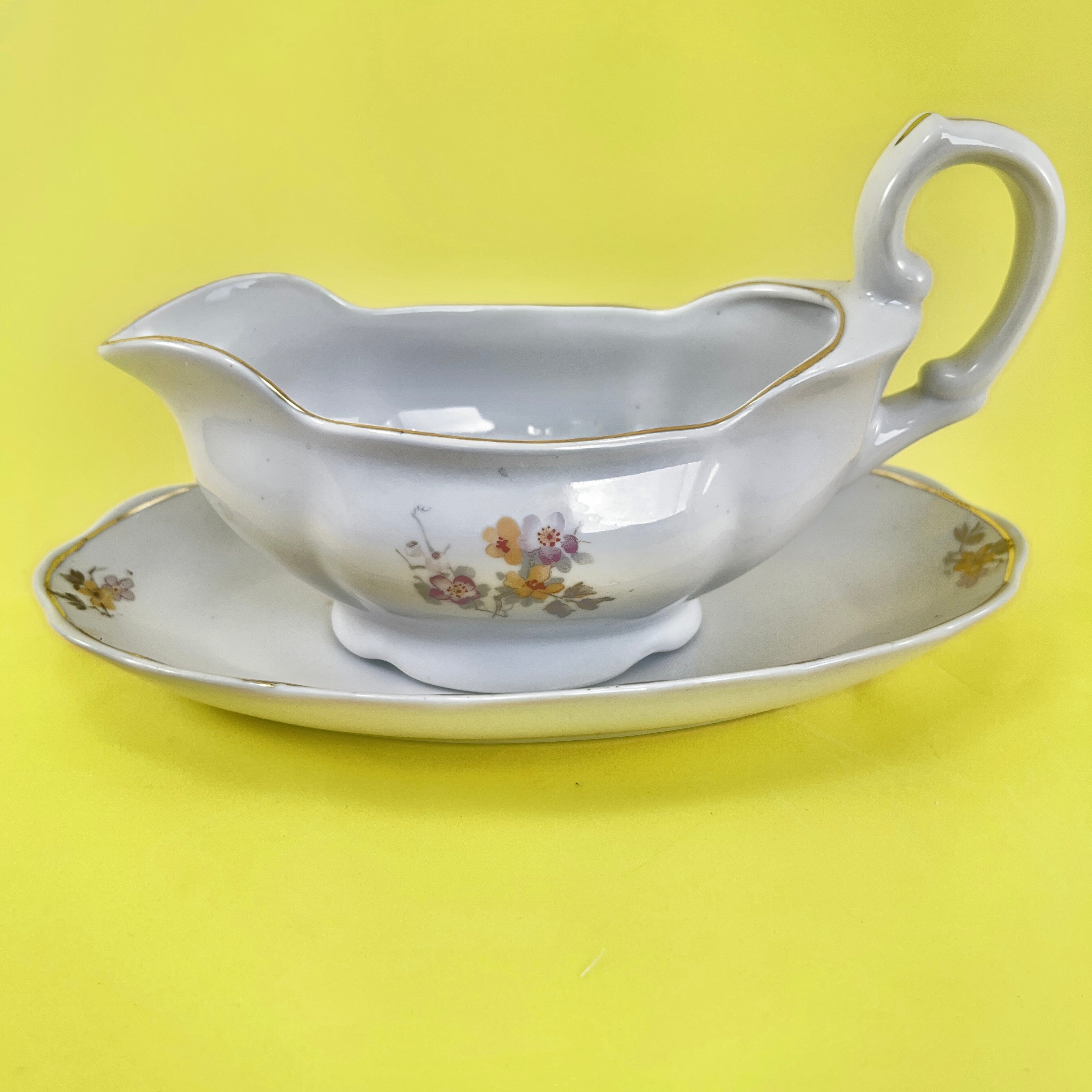Porcelana Rio Branco déc. 1962/1965 Molheira com presentoir