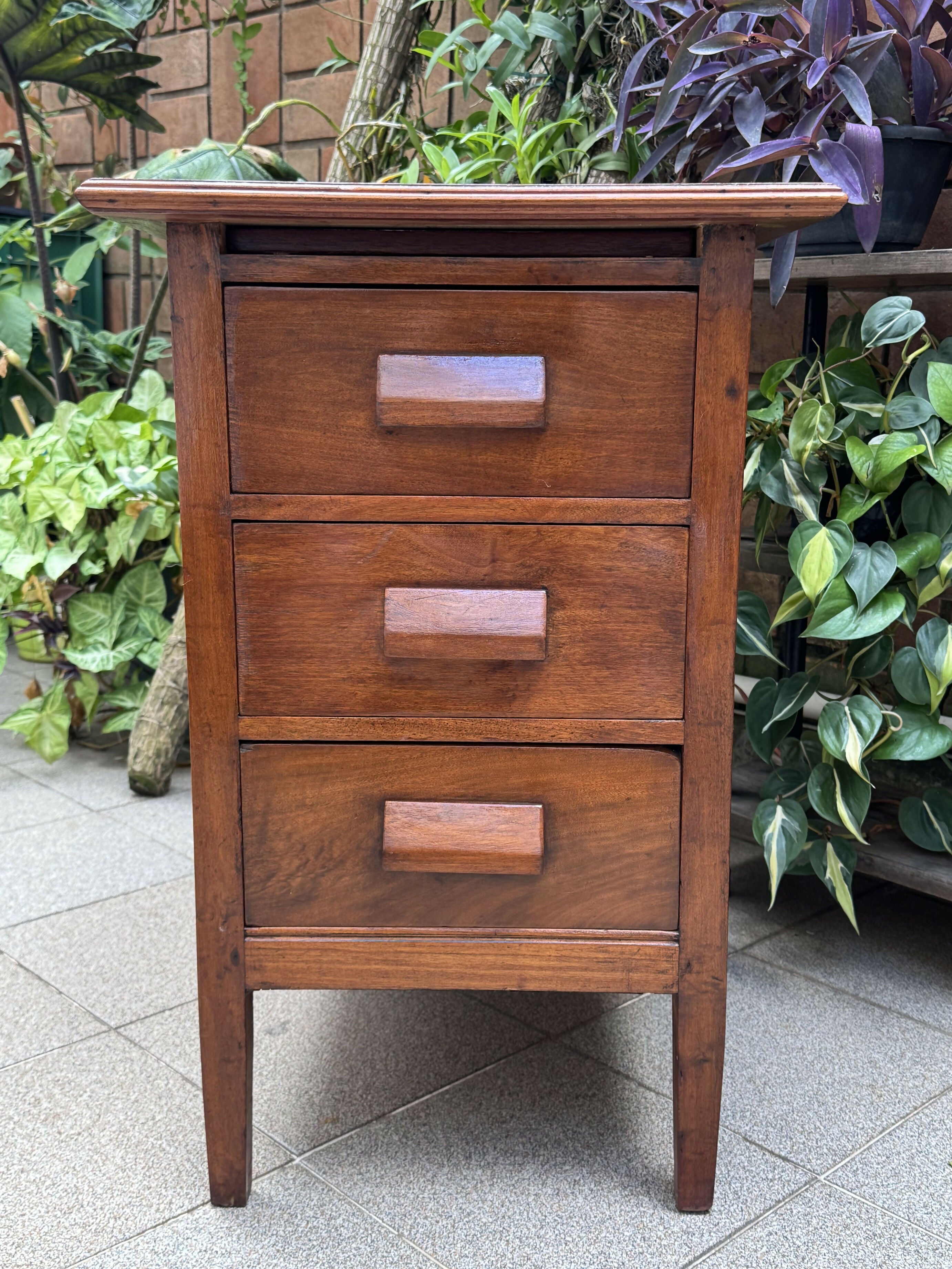 Mesa Auxiliar Cabeceira Gaveteiro Arquivo Década de 50 Madeira Maciça