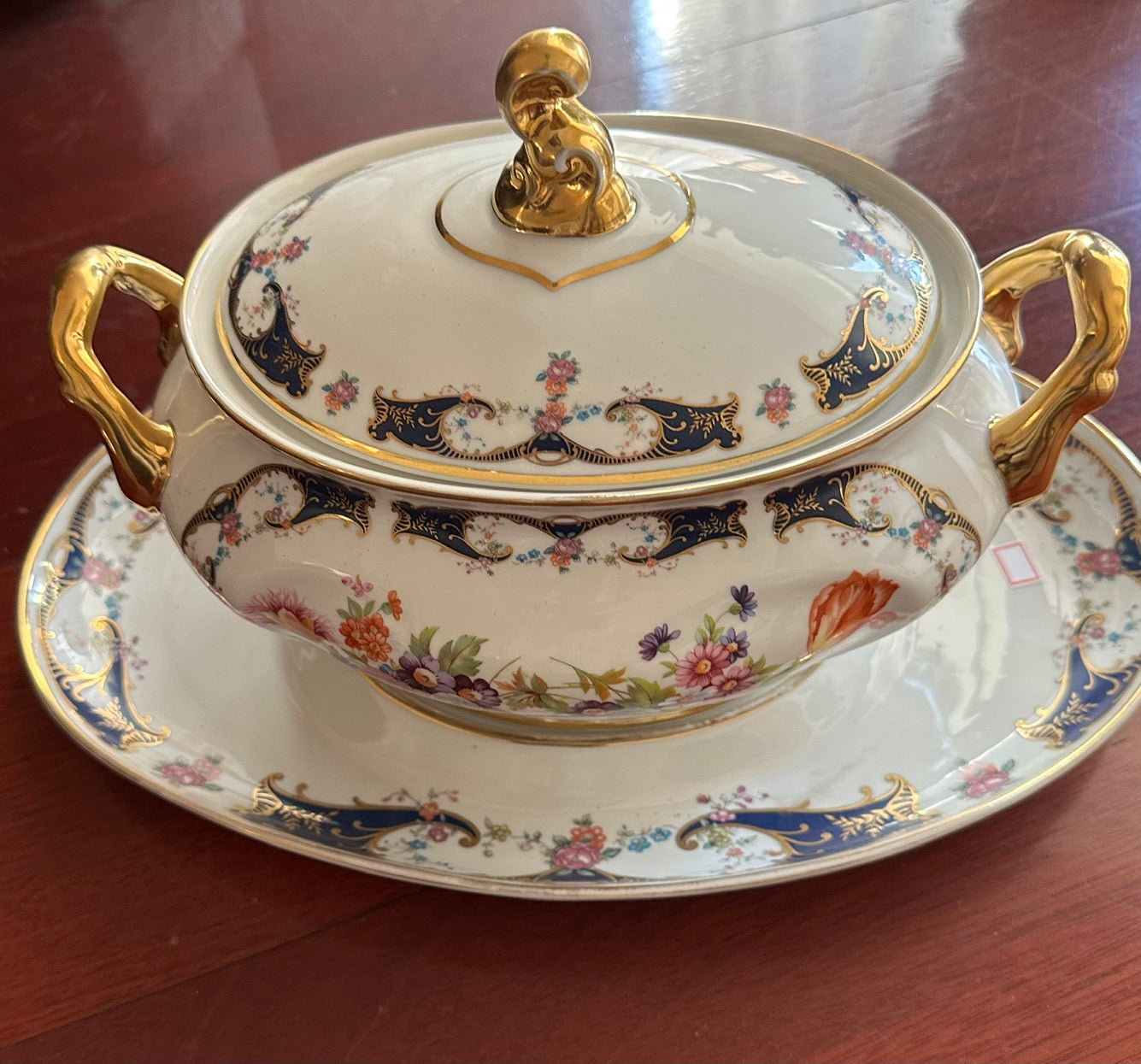 Sopeira porcelana DP portuguesa, década de 60s.