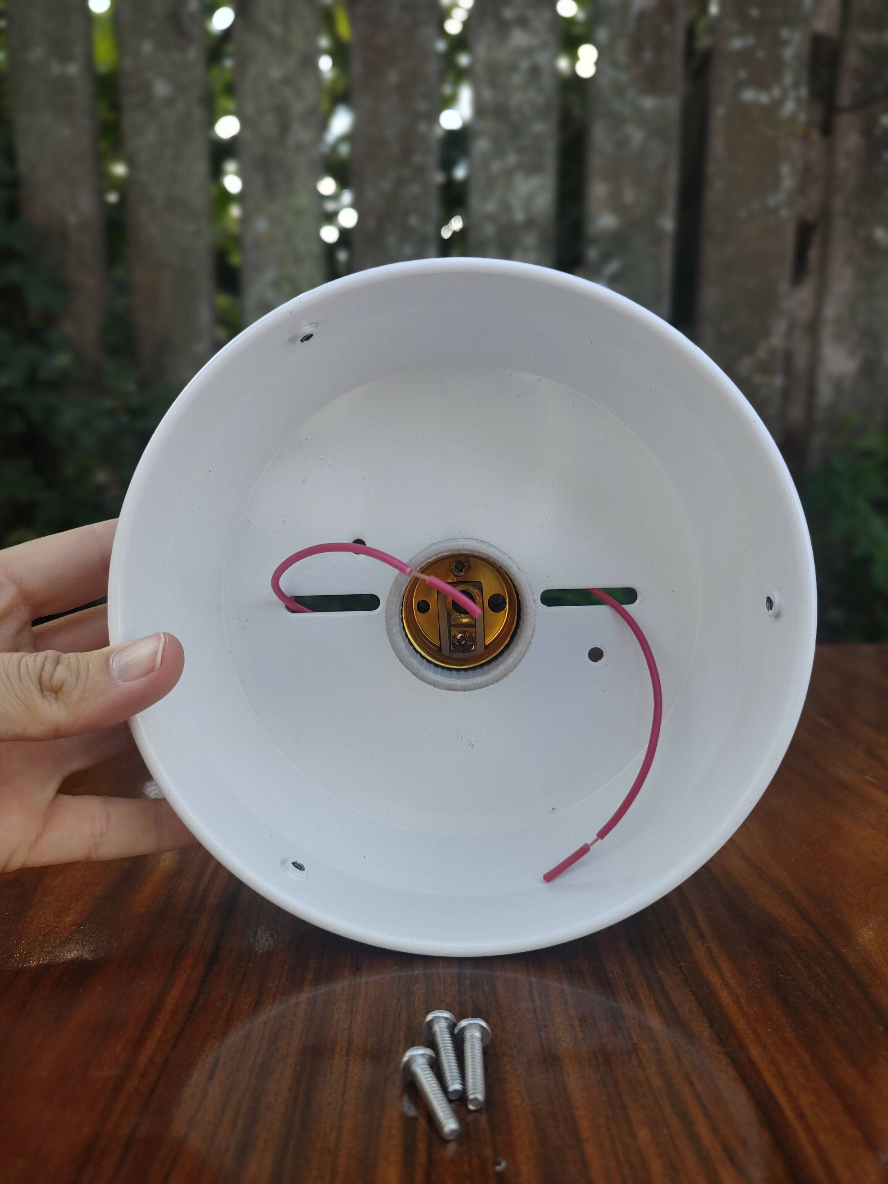 Antiga Cúpula / Lustre / Luminária Bojuda grande em vidro leitoso liso com plafon novo