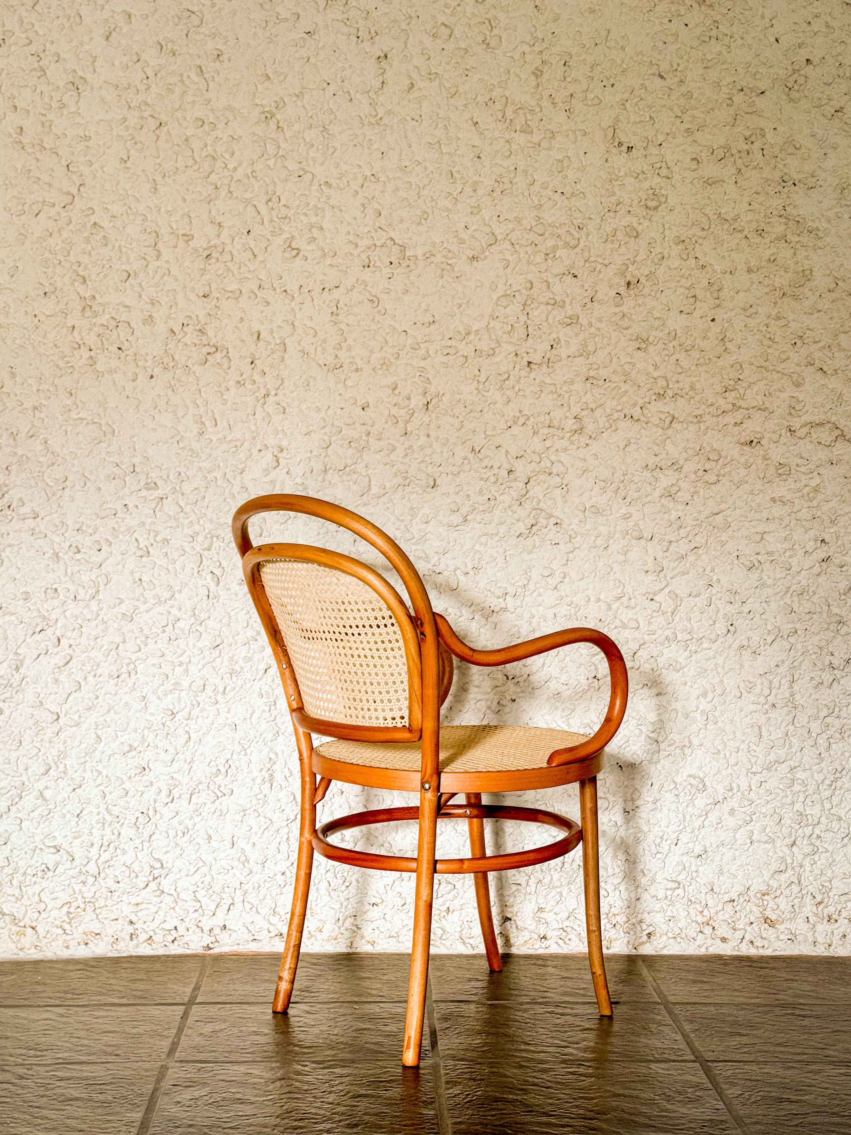 Cadeira Thonet com braços (Thonart) - restaurada 