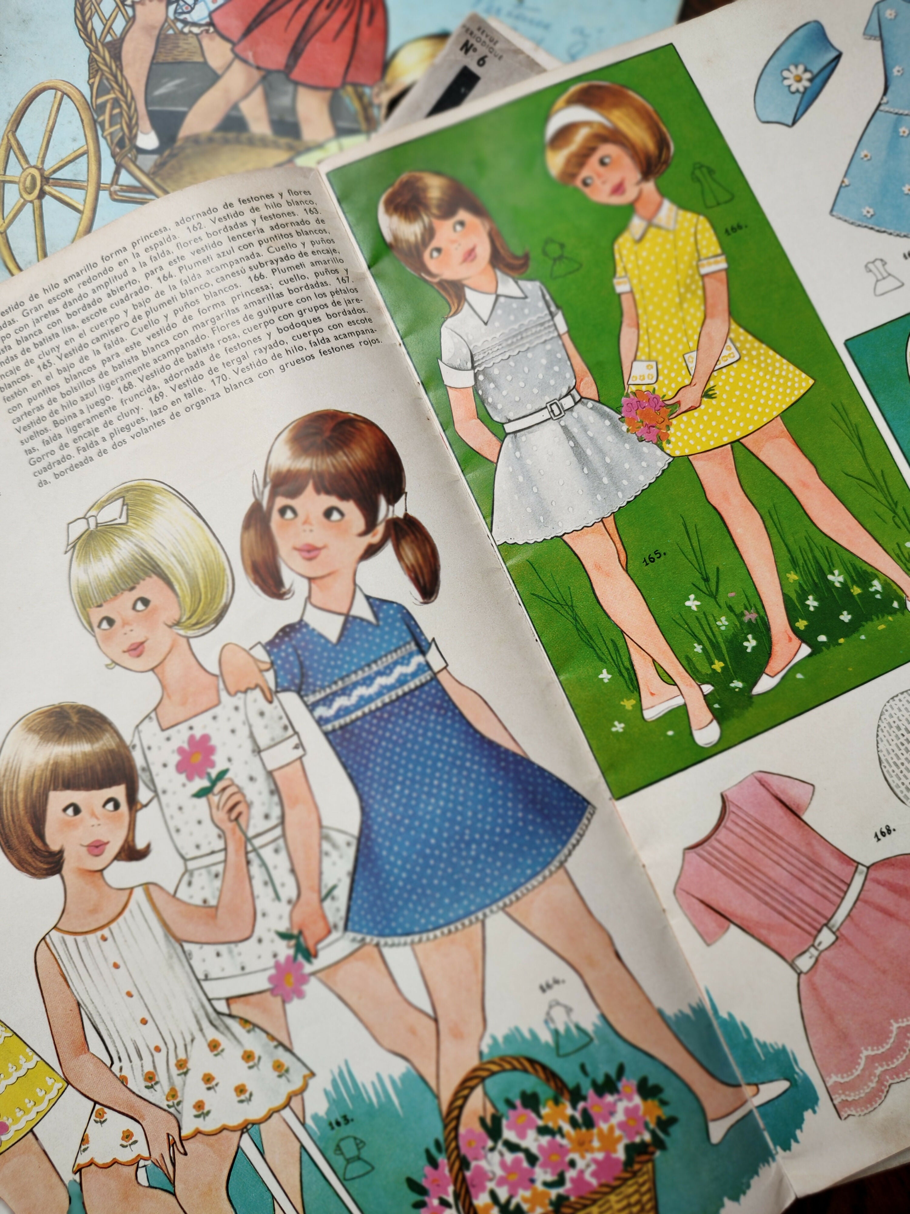 4 Revistas Ilustradas de Moda Infantil da década de 60 - 70