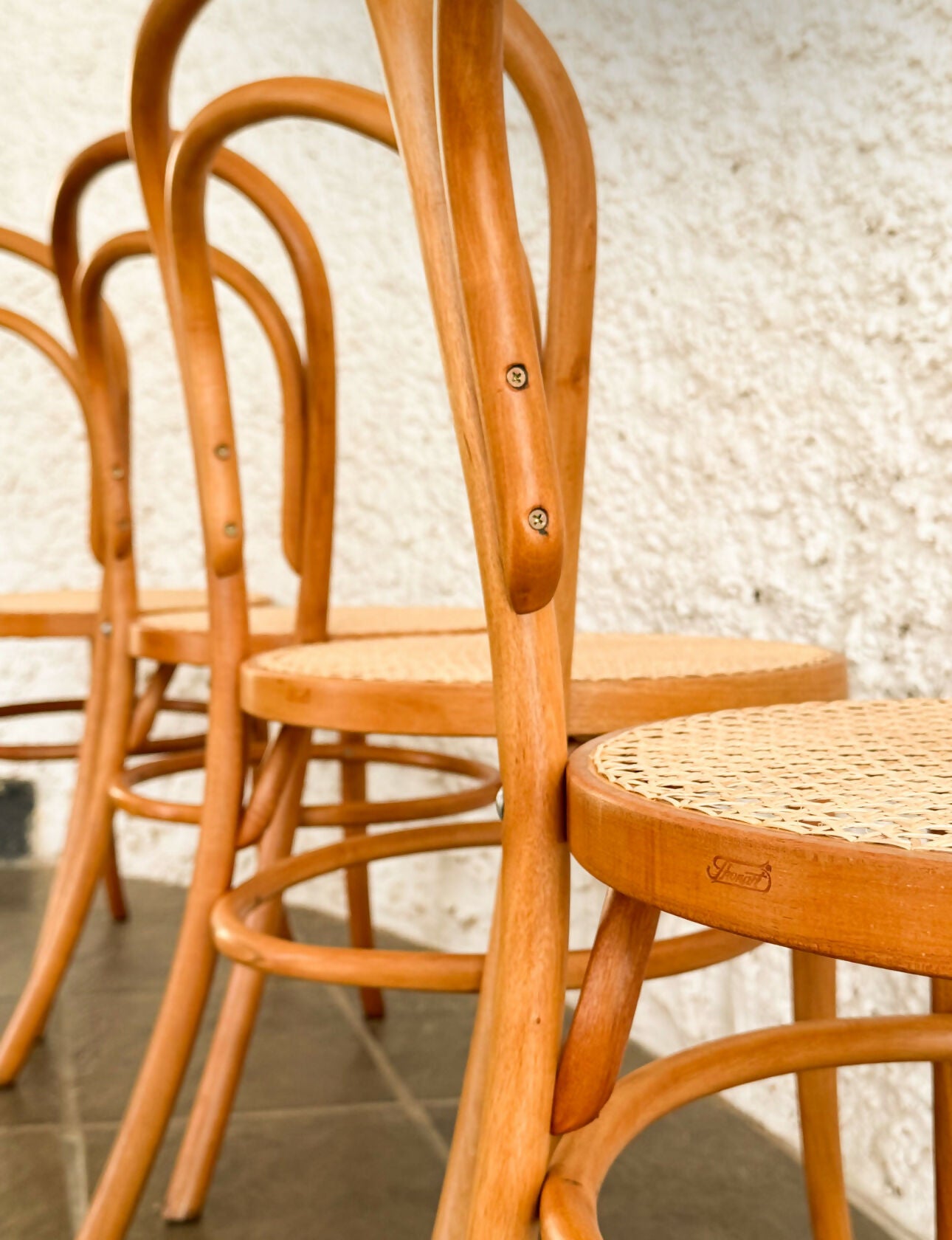 Cadeiras nº 14: Thonart (valor unitário)