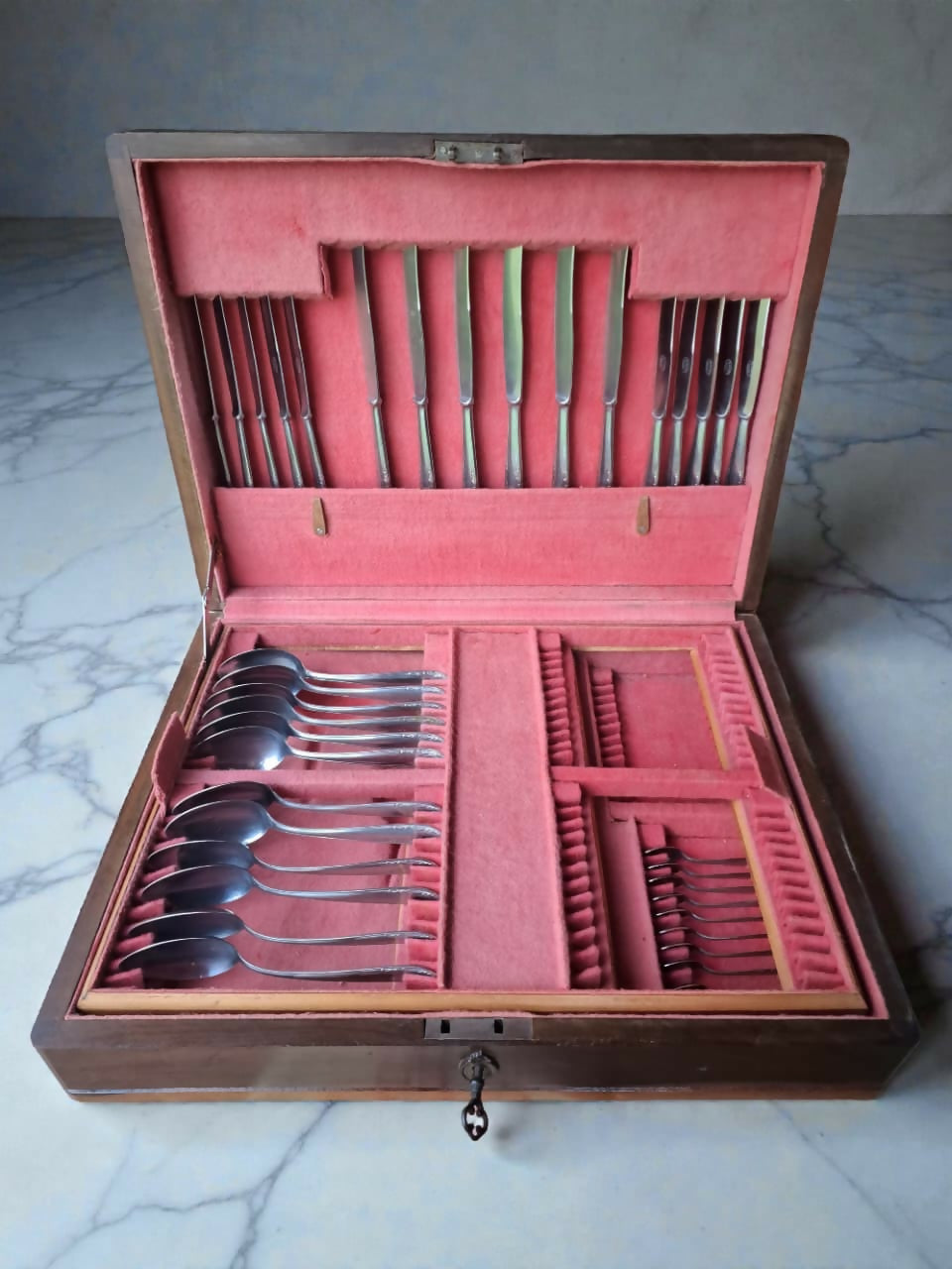 Estojo Faqueiro Antigo com Talheres Rádio Inox