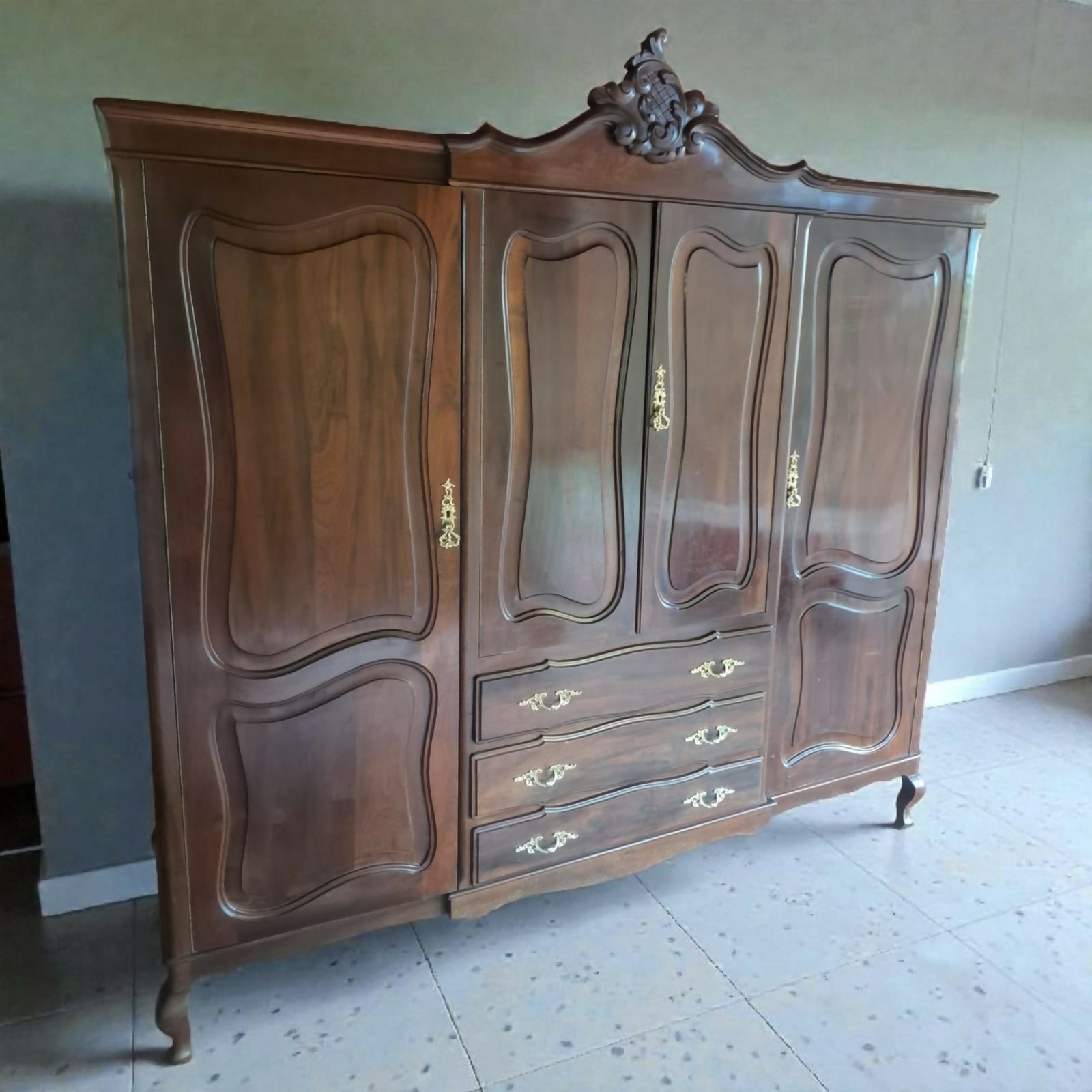 Guarda Roupas Luis XV de 1959