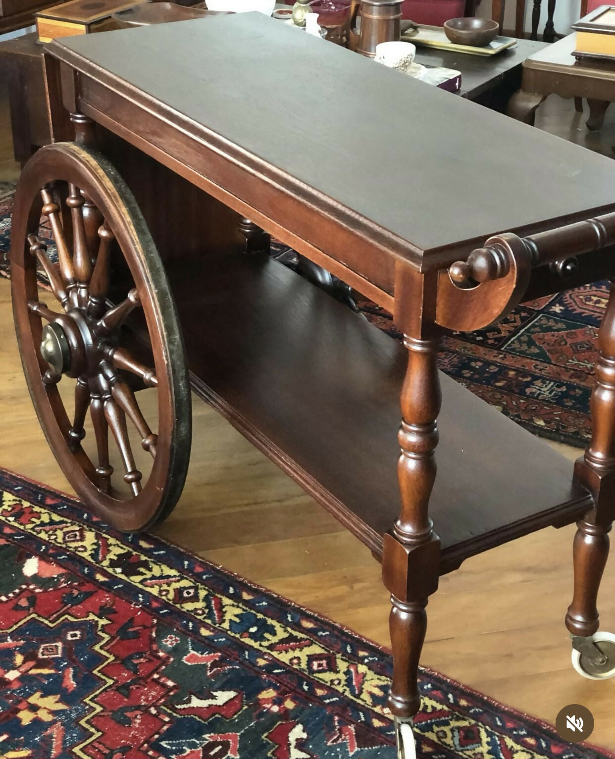 Carrinho de chá com abas laterais dobráveis