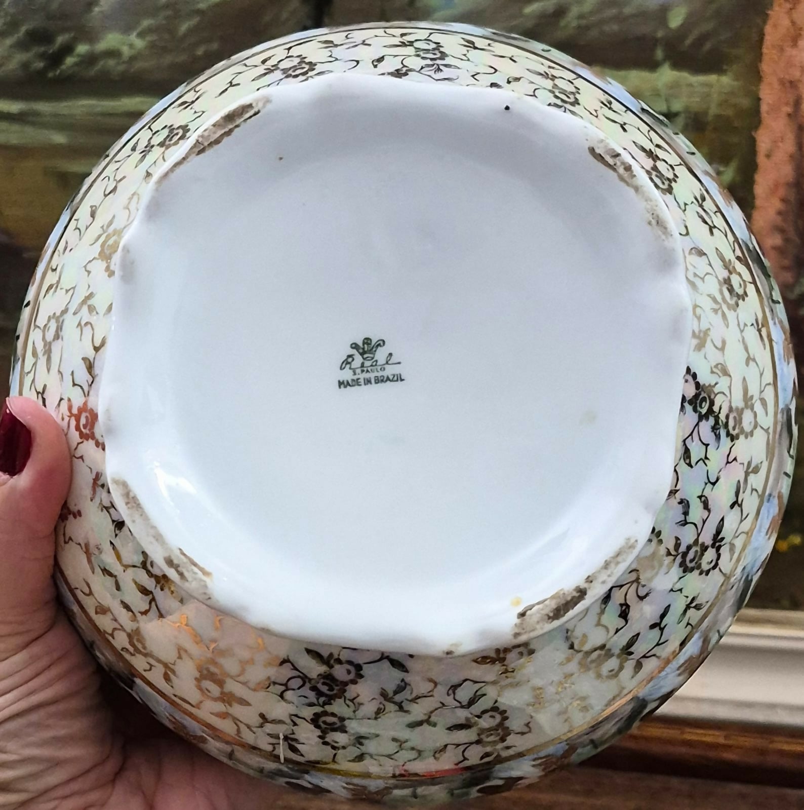 Bomboniére incrível, em excelente estado de conservação, anos 40, em porcelana nacional Real.