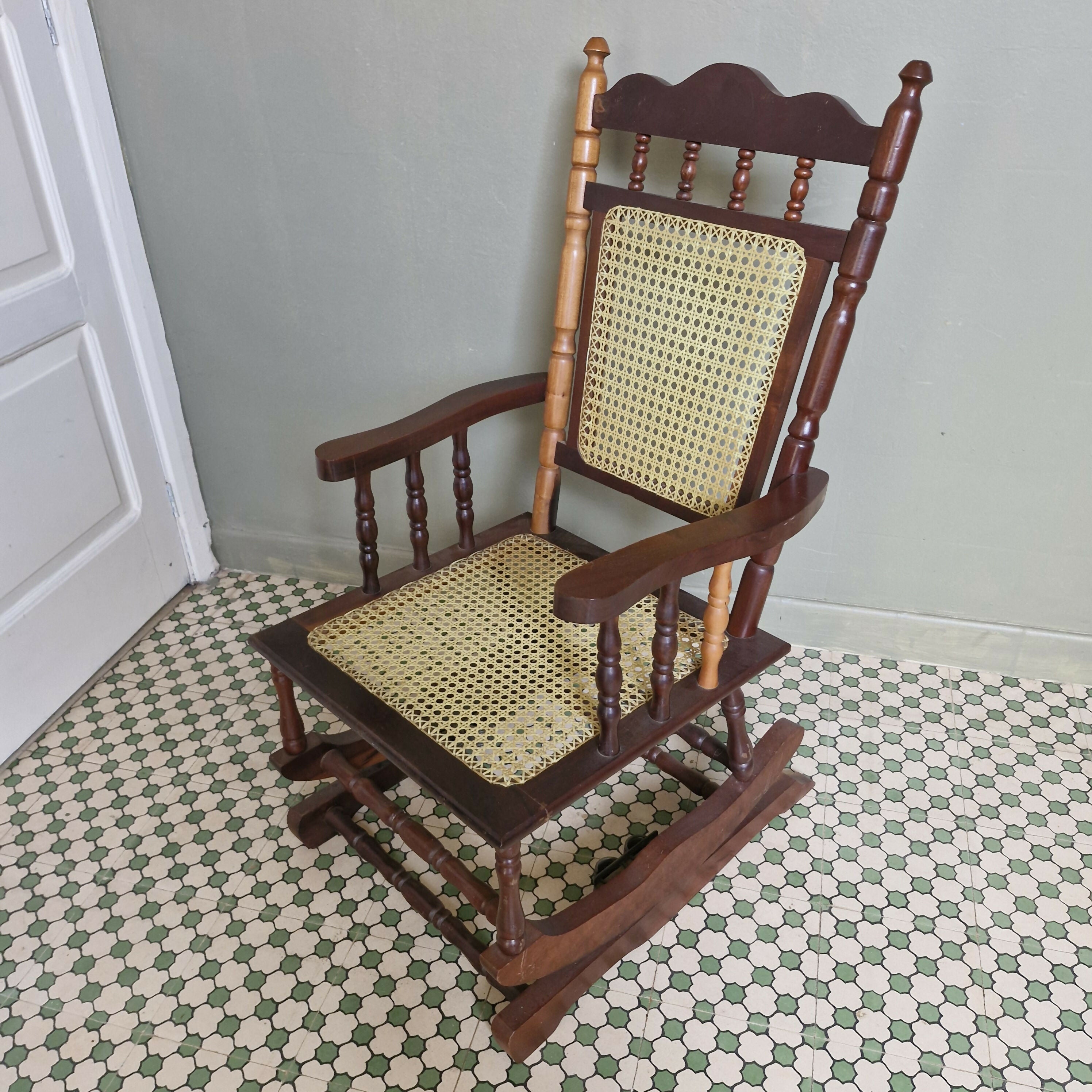 Cadeira de Balanço Colonial