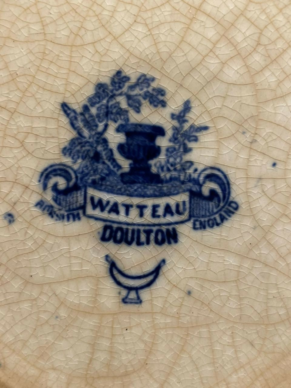 Fruteira em faiança inglesa Royal Doulton Cena Galante Azul