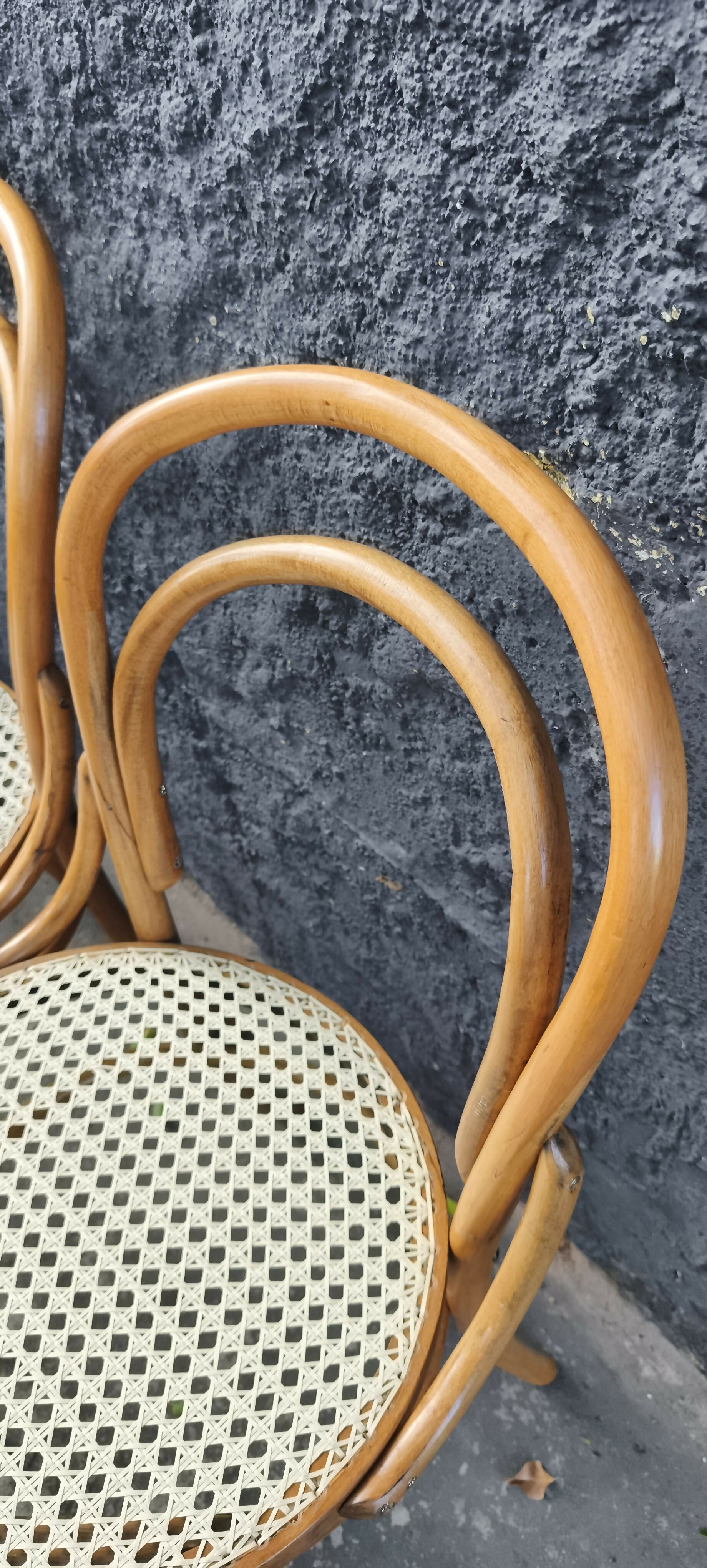 Par de Cadeiras Thonart modelo Thonet em palhinha