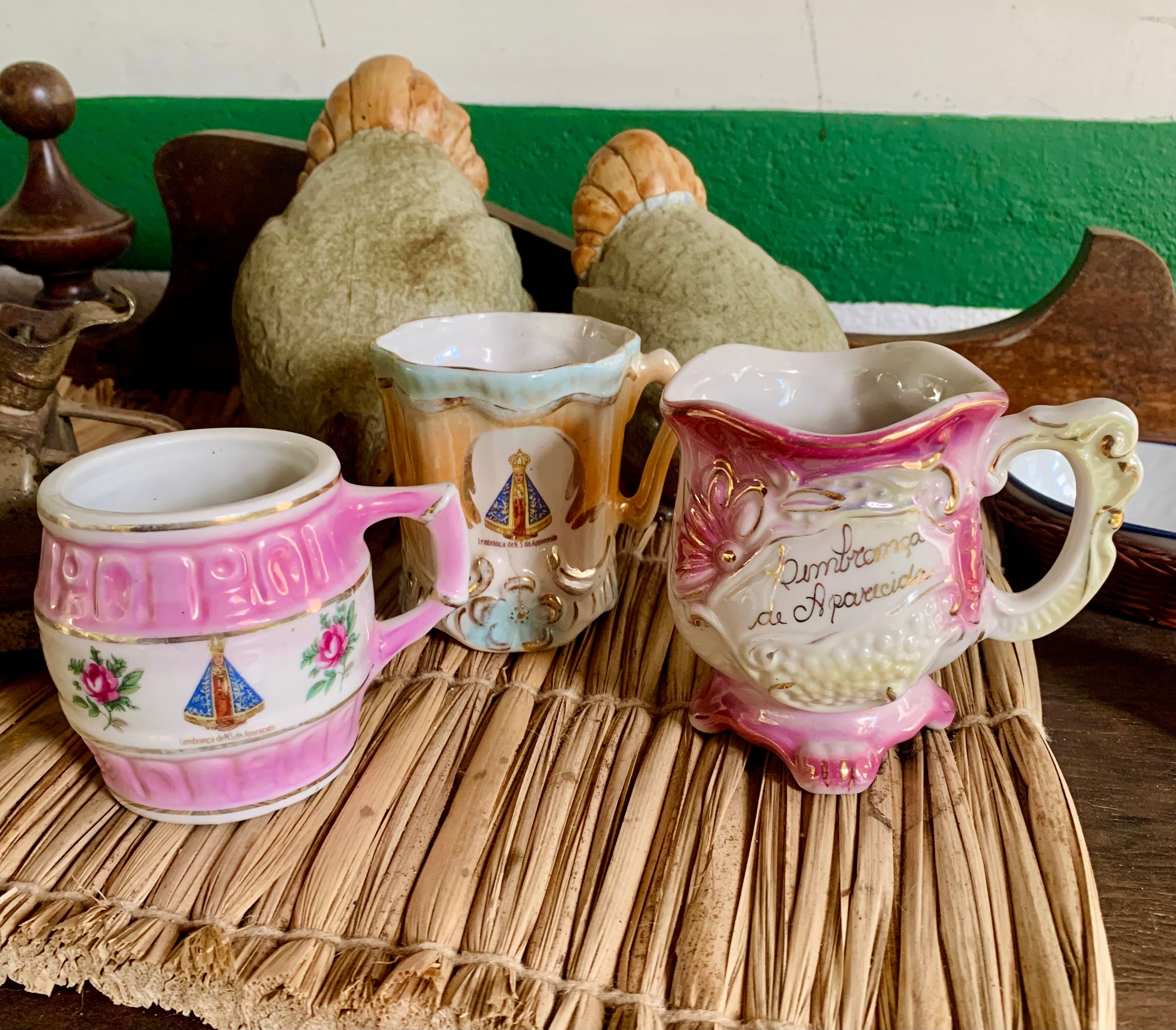 Canecas antigas em porcelana Nossa Senhora Aparecida (valor unitário) 