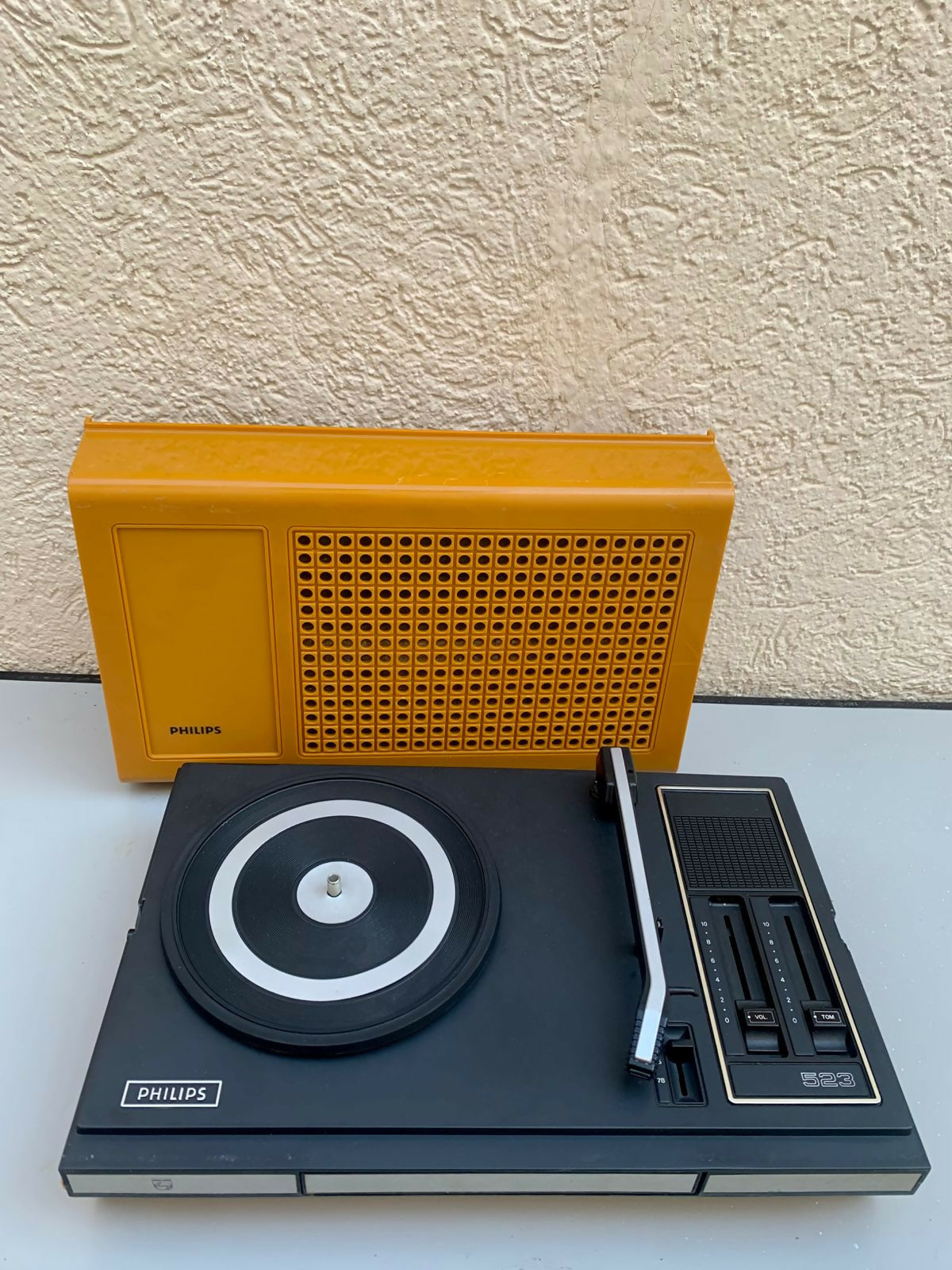 Toca discos / Vitrola Philips Funcionando!