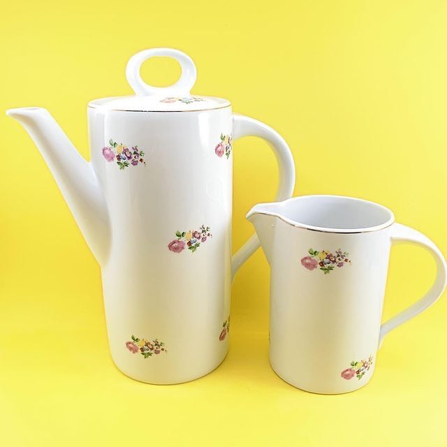 Jogo de chá com motivos florais, Porcelana Schmidt déc.1970