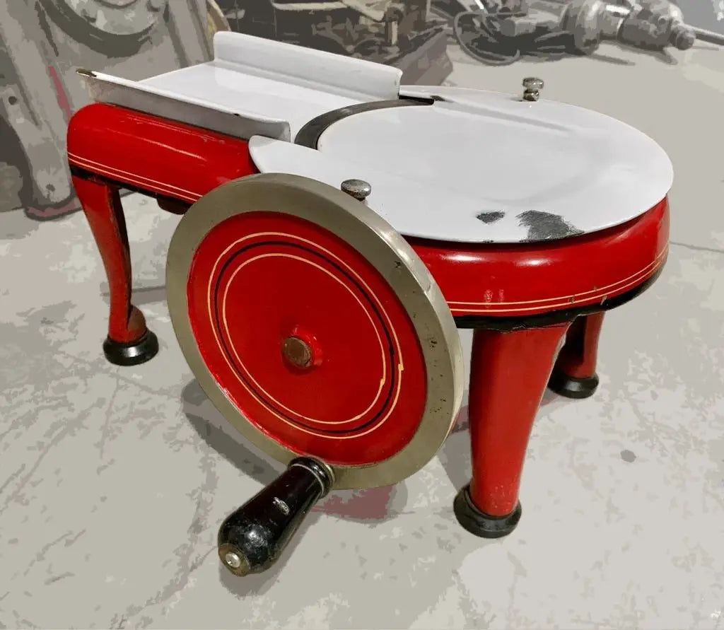 Cortador de frios antigo / manual em. vermelho 