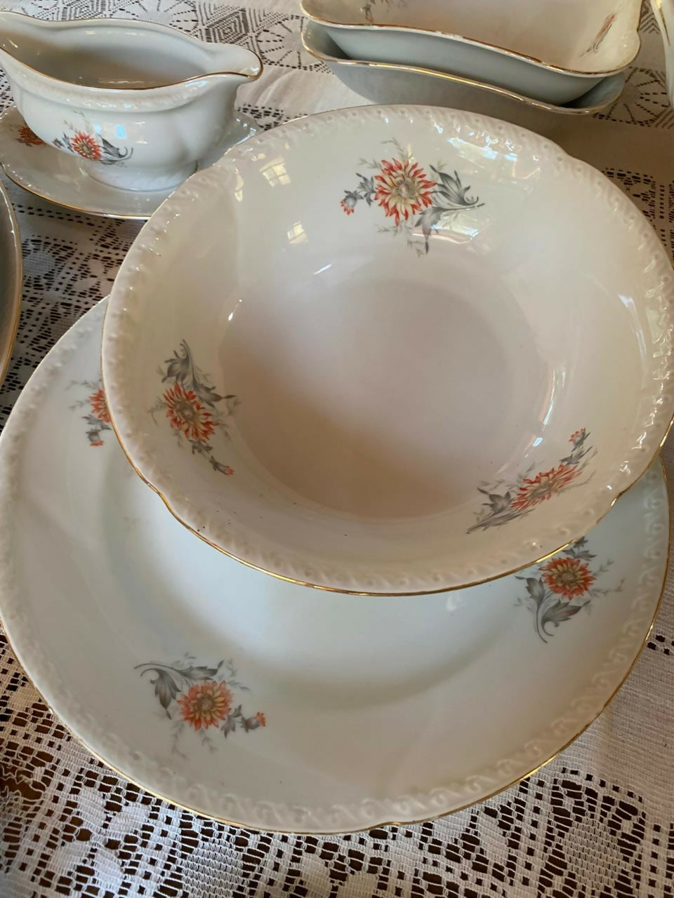 Jogo de chá e jantar em porcelana clássica Tcheca (130 peças)