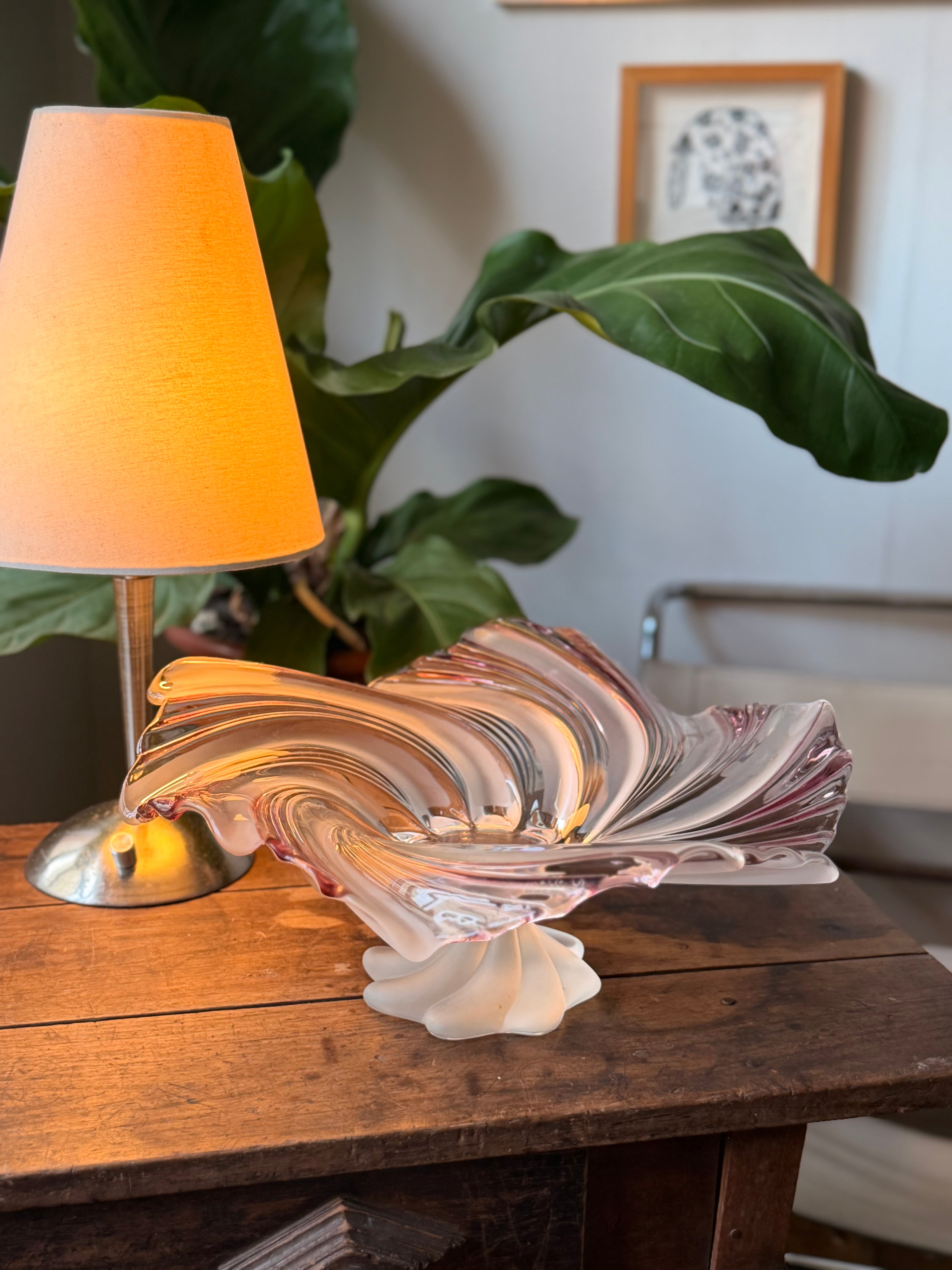 CENTRO DE MESA EM VIDRO ARTÍSTICO OPALINO ROSÉ