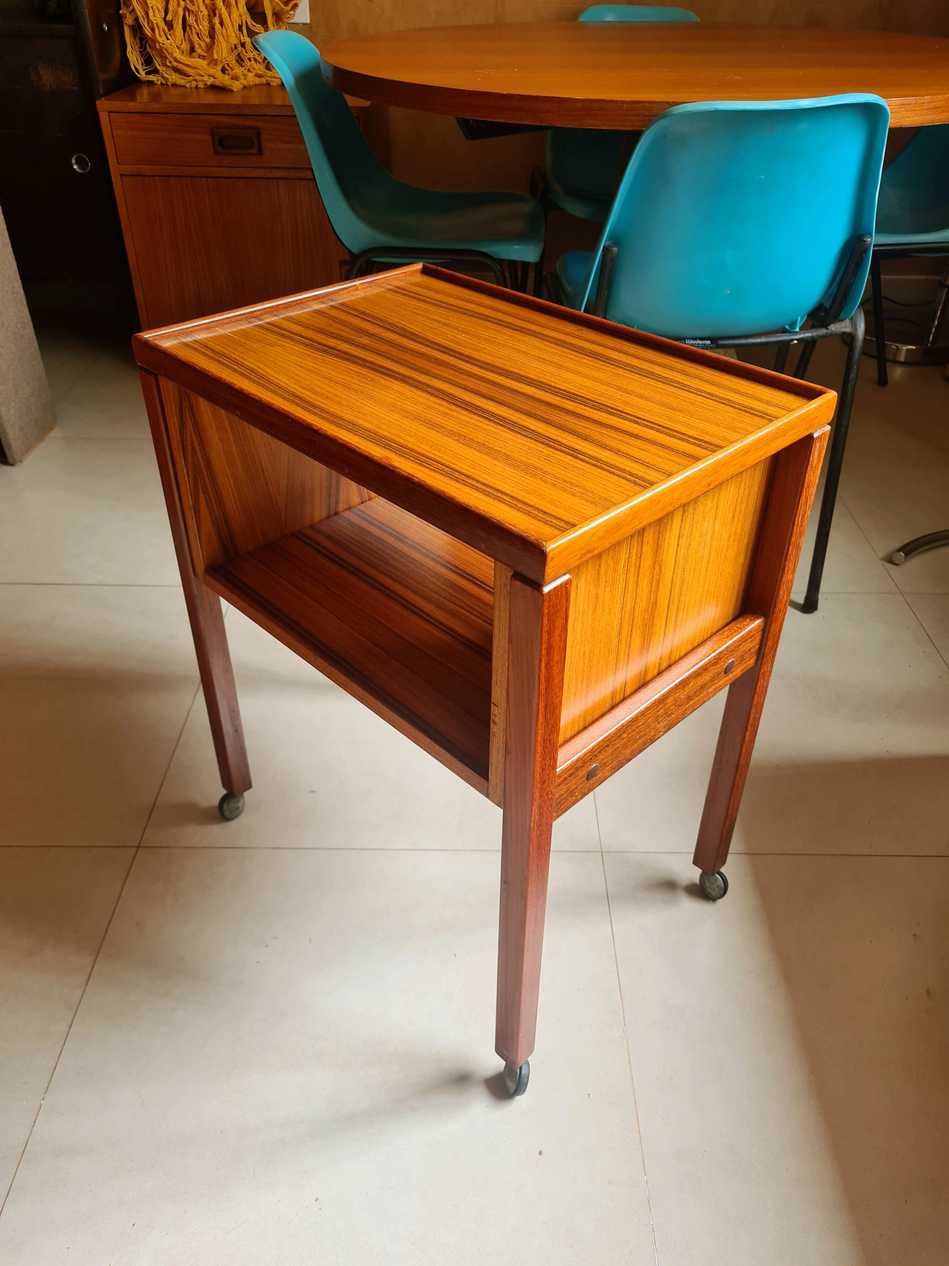 Par de mesas laterais dos anos 60