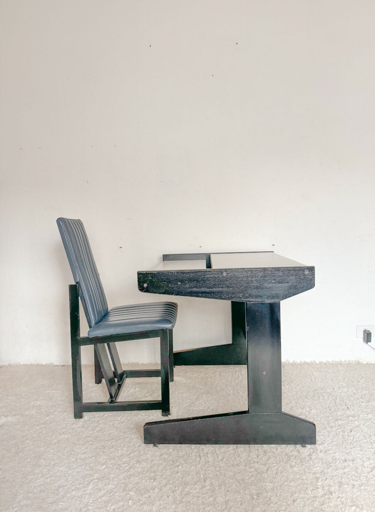 Escrivaninha + cadeira anos 80