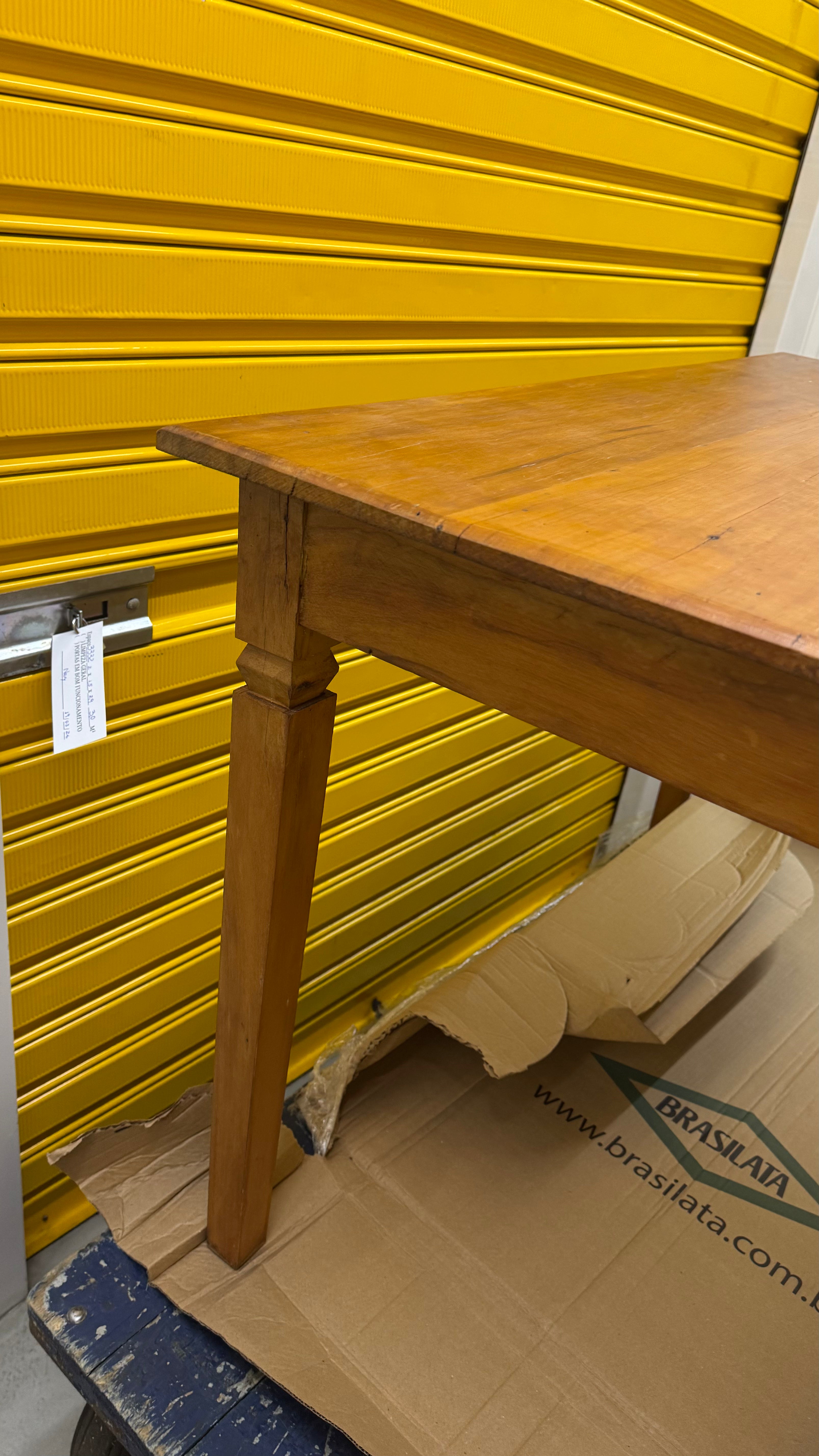 Mesa de Jantar Retangular em Madeira Maciça