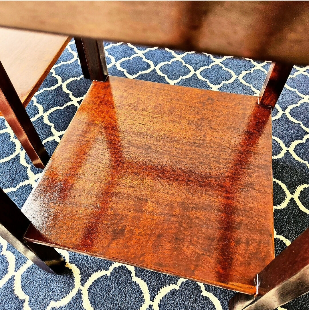 PAR DE MESAS QUADRADAS ANOS 60 EM MADEIRA MACIÇA