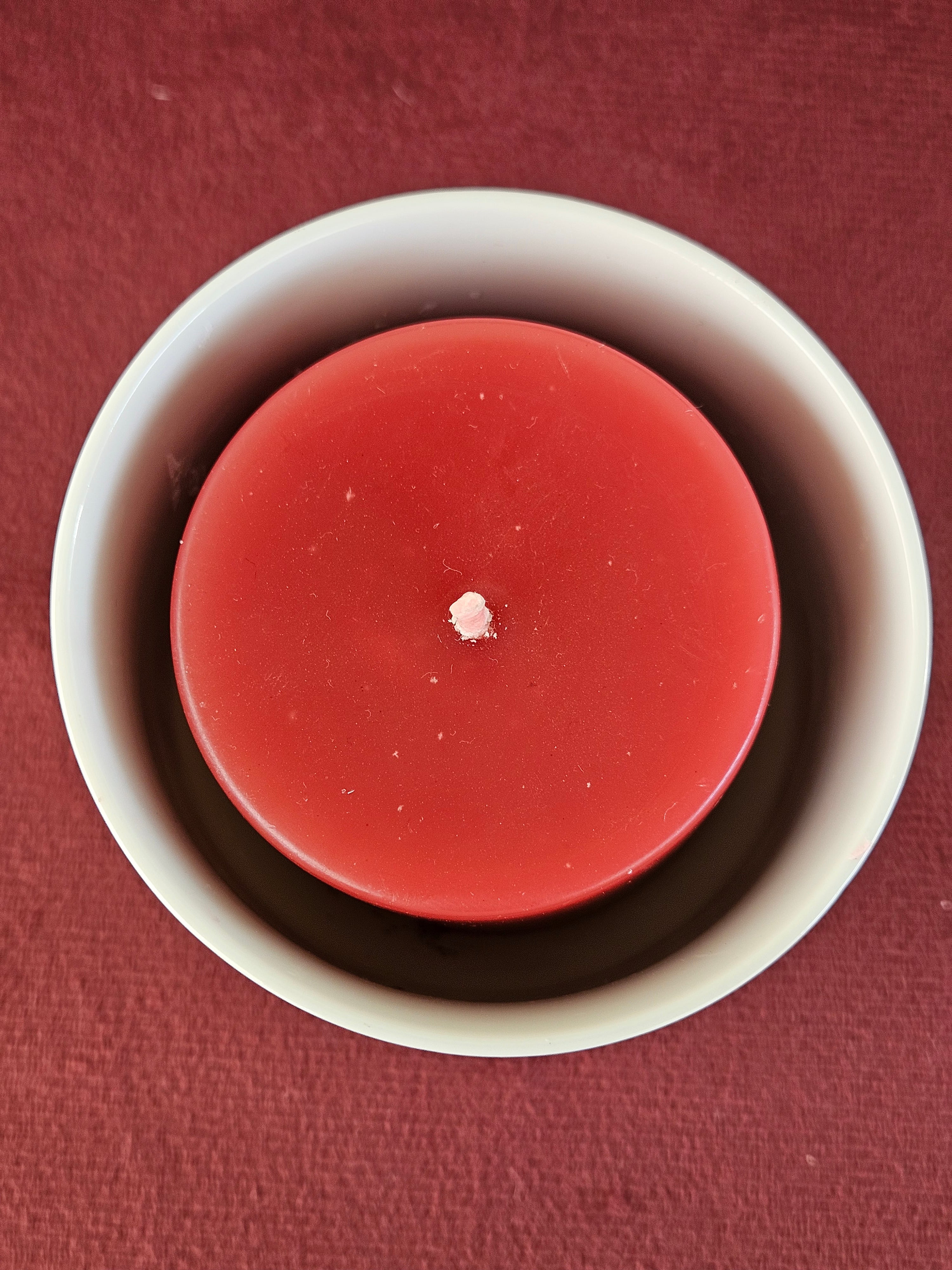 Castiçal Porcelana Japonesa Arita Yaki + Vela Vermelha Decorativa