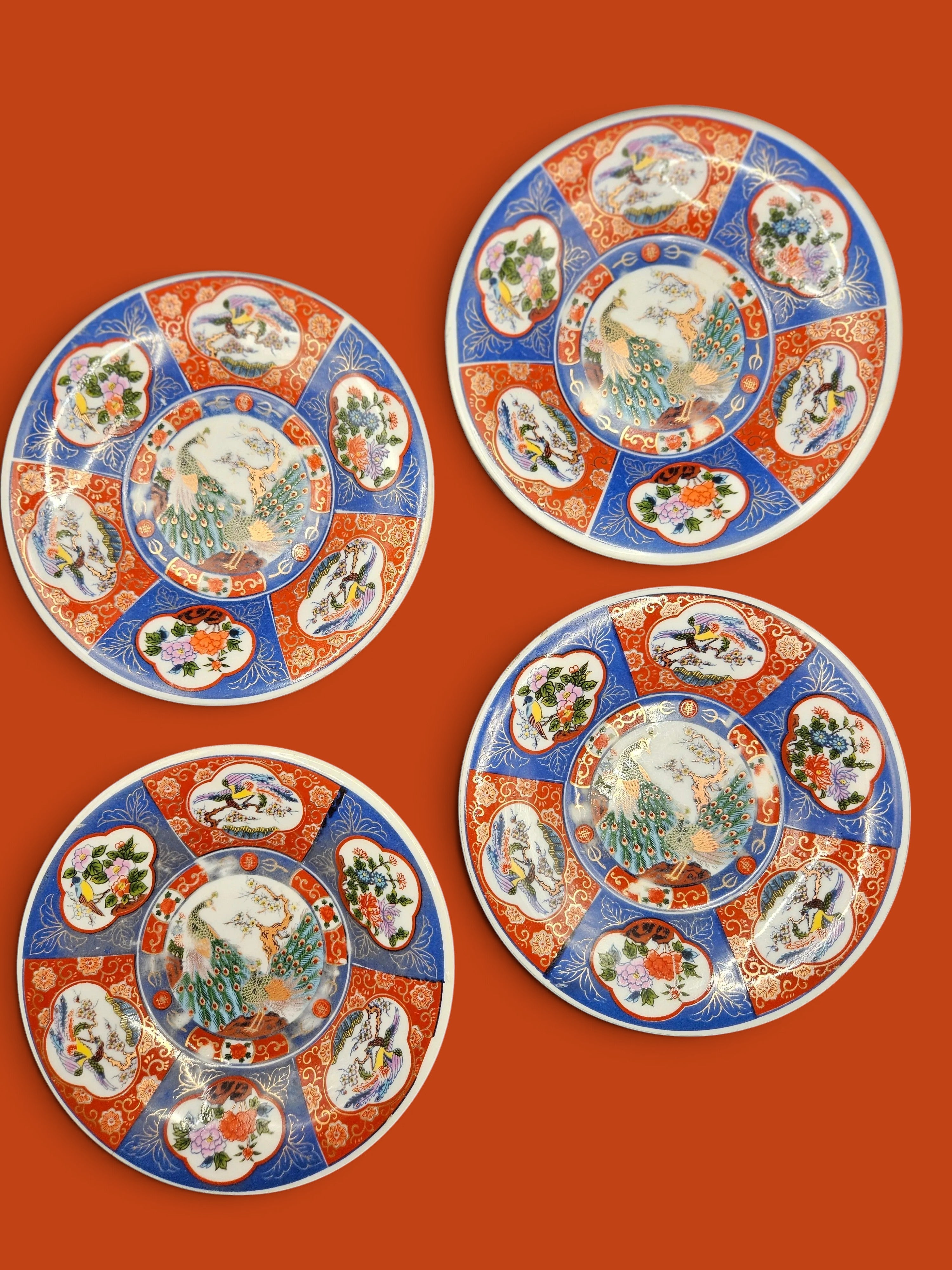Pratos Decorativos Porcelana Chinesa Al-Taous Estilo Imari - Anos 60/80