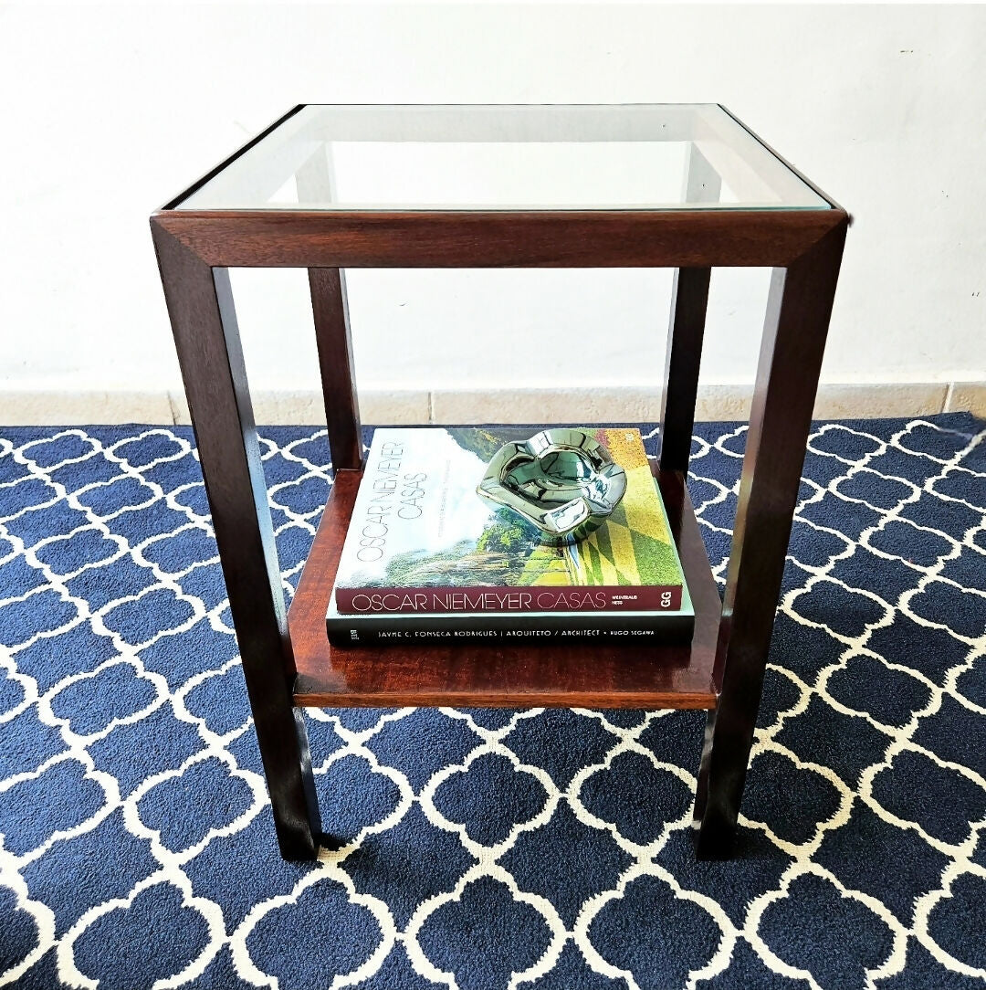 PAR DE MESAS QUADRADAS ANOS 60 EM MADEIRA MACIÇA