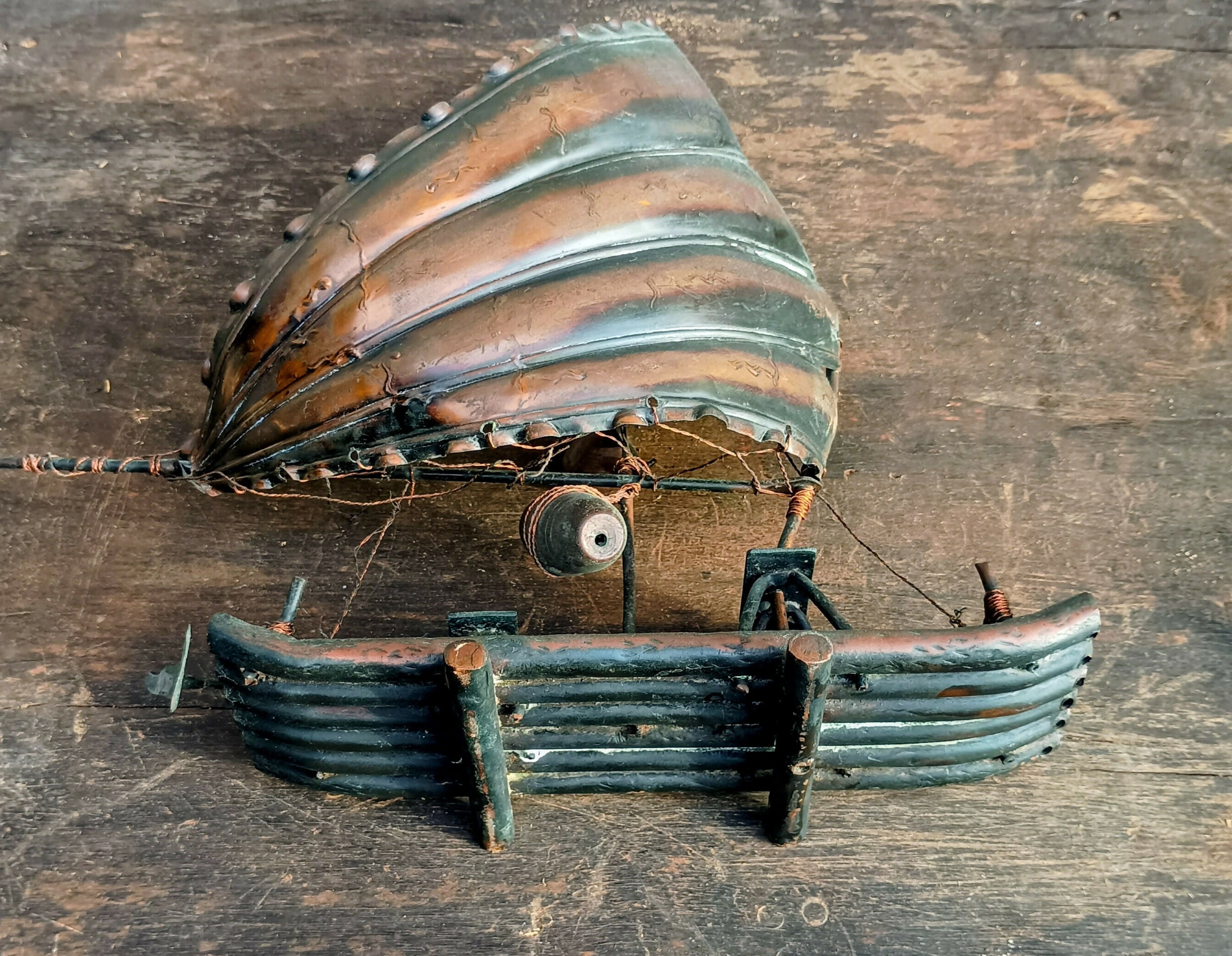 Escultura Antiga Barco Oriental em Bronze / Liga de Cobre – Junco Chinês