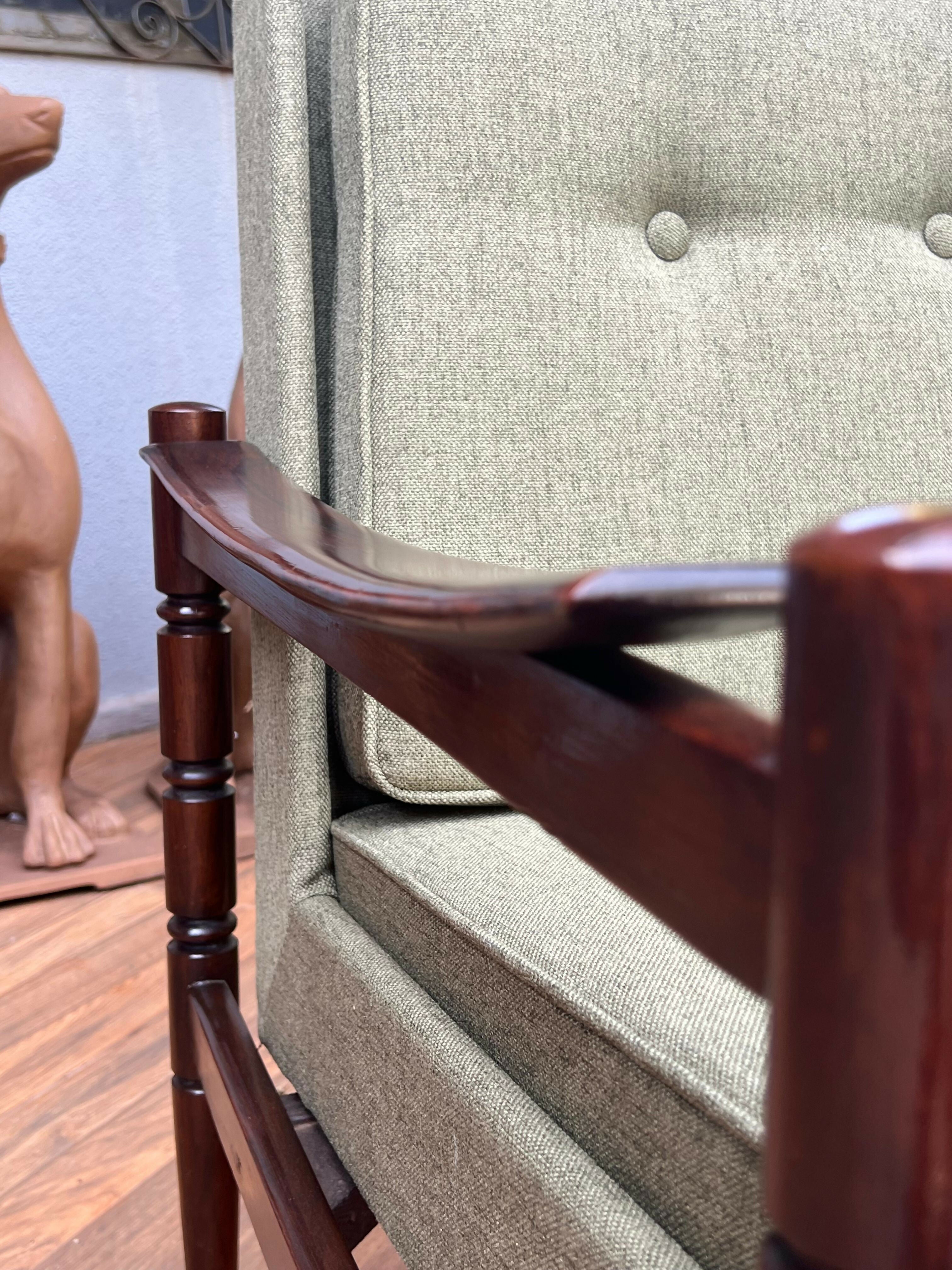Par de Poltronas Design anos 60