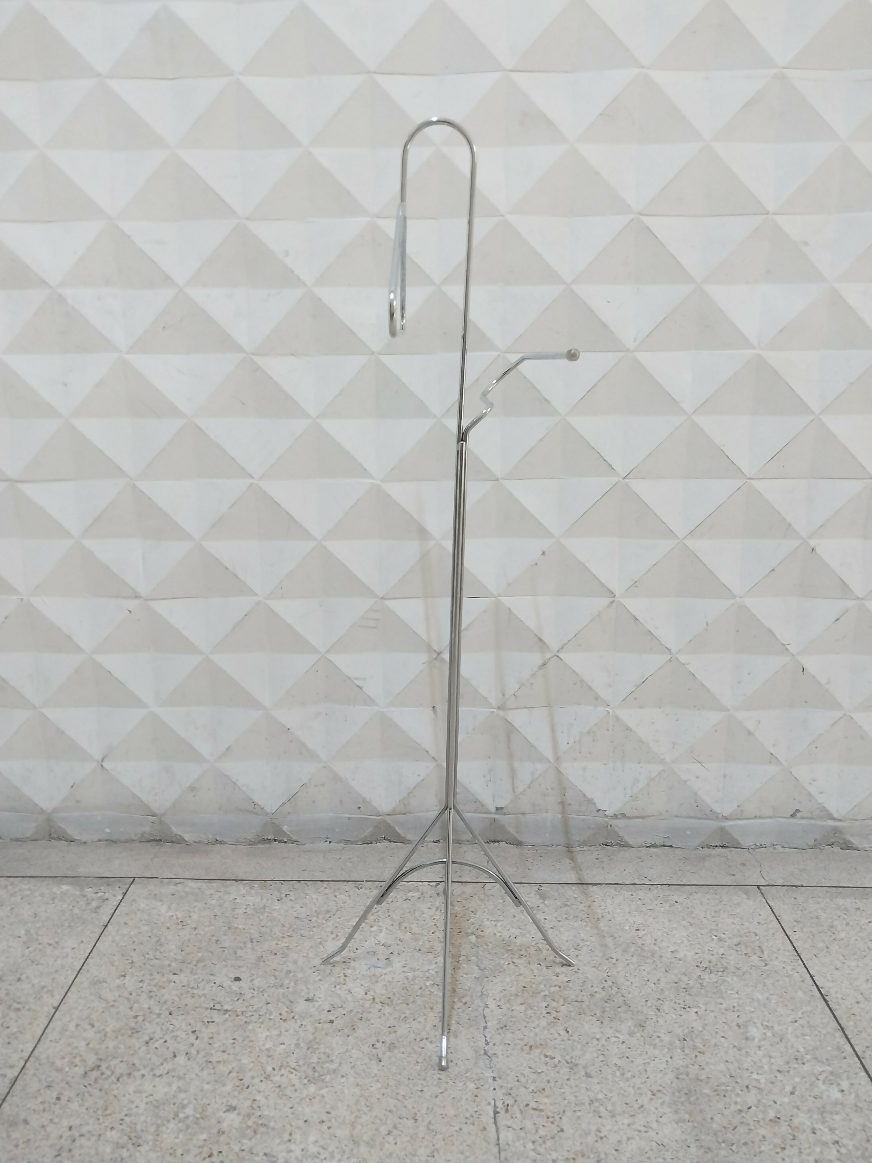 Cabideiro Vintage em Metal Cromado