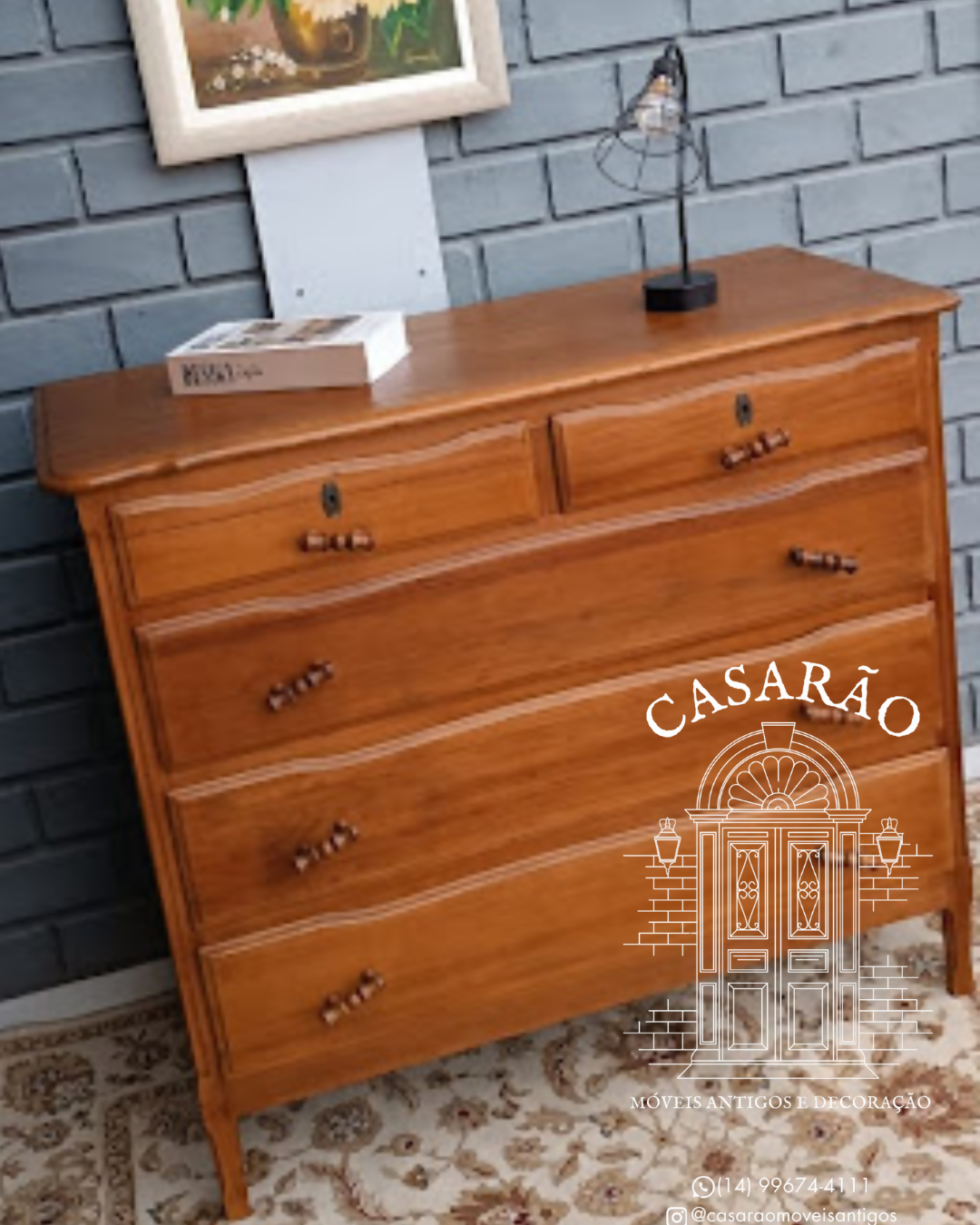 Linda Cômoda em Cedro Rosa (5 gavetas)