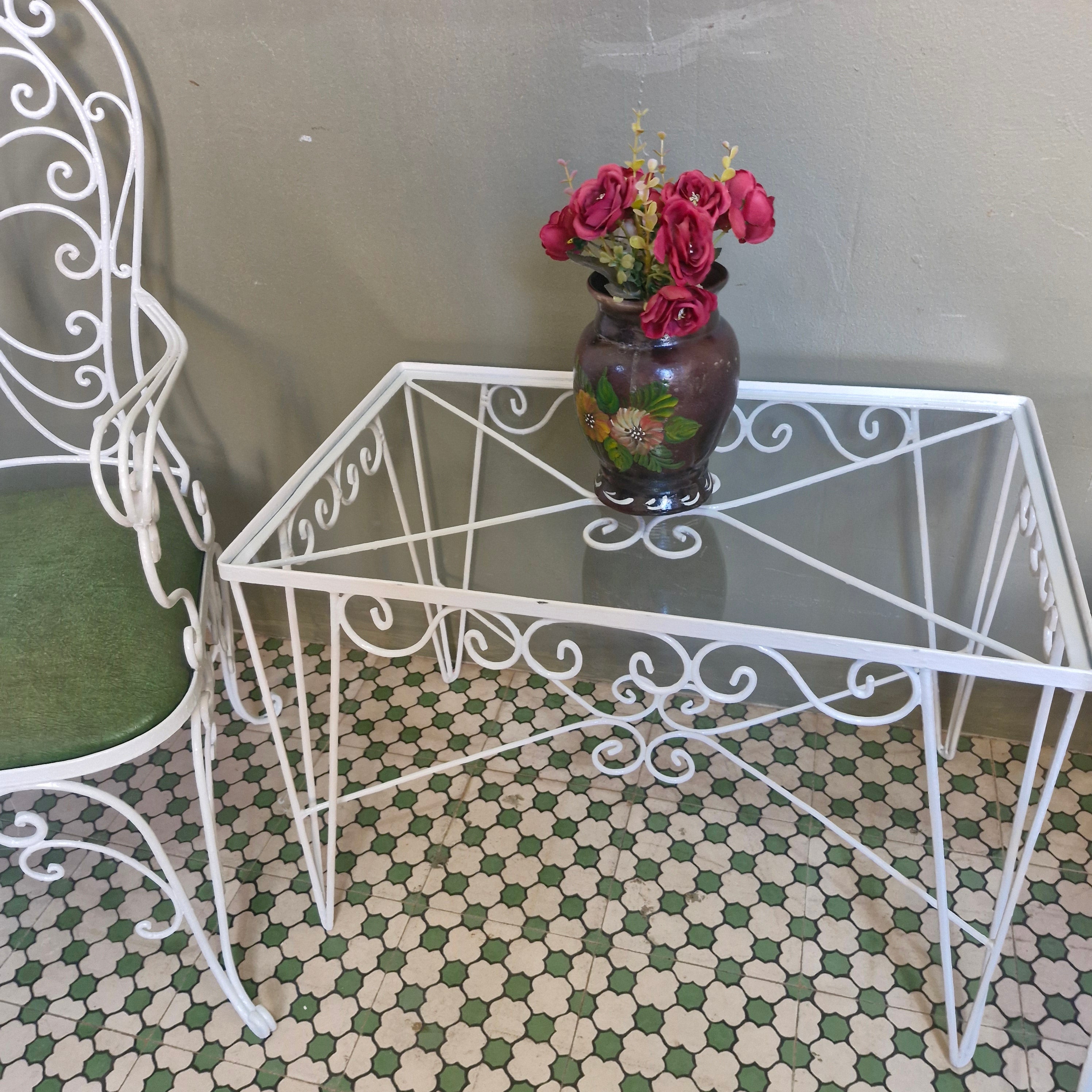 Jogo de Jardim em ferro com estofado verde 