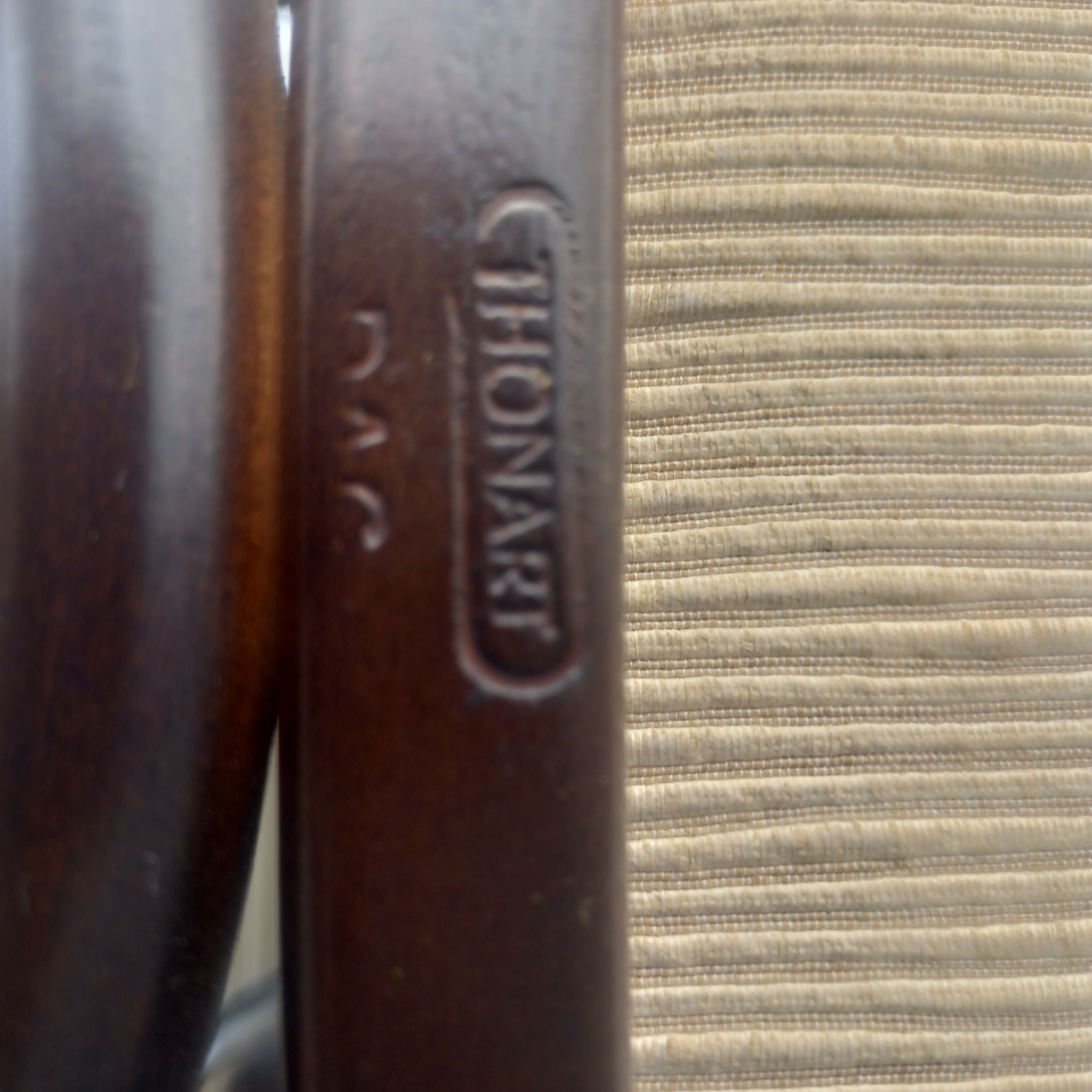 Cadeira Thonet giratória