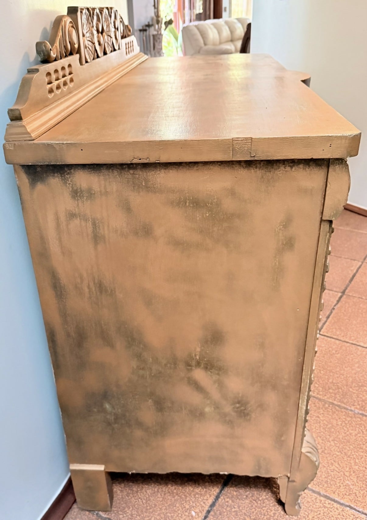 Belíssimo buffet clássico (recém restaurado)