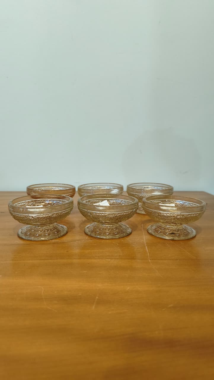 Conjunto De 6 Taças Para Sobremesa Em Vidro Âmbar – Decoração Em Relevo
