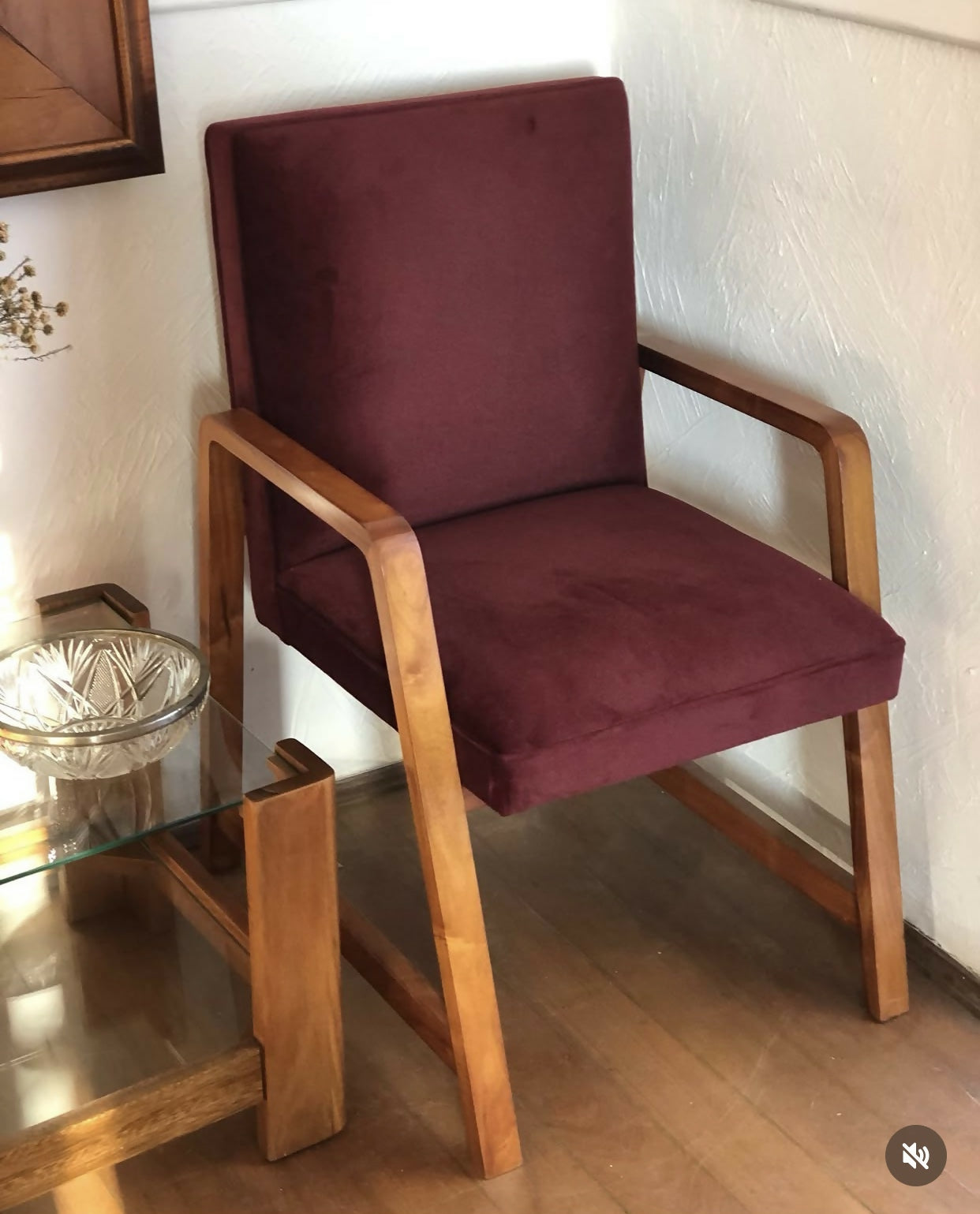 Poltronas Vamdrup Stolefabrik, modelo dinamarquês dos anos 60 com estofado vinho