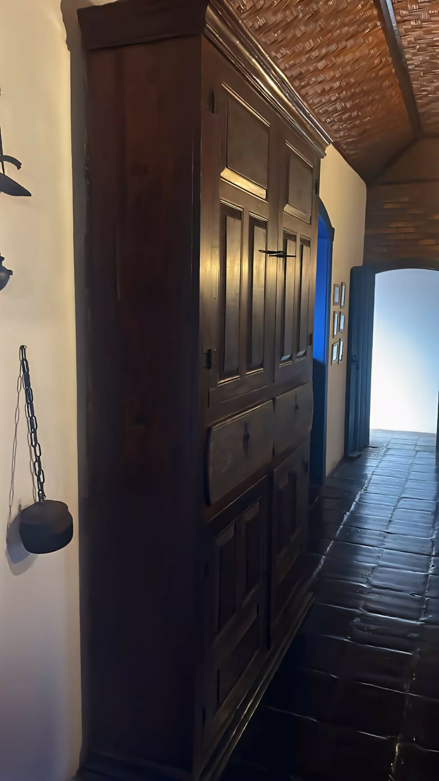 Antigo Armário Mineiro para louça em madeira