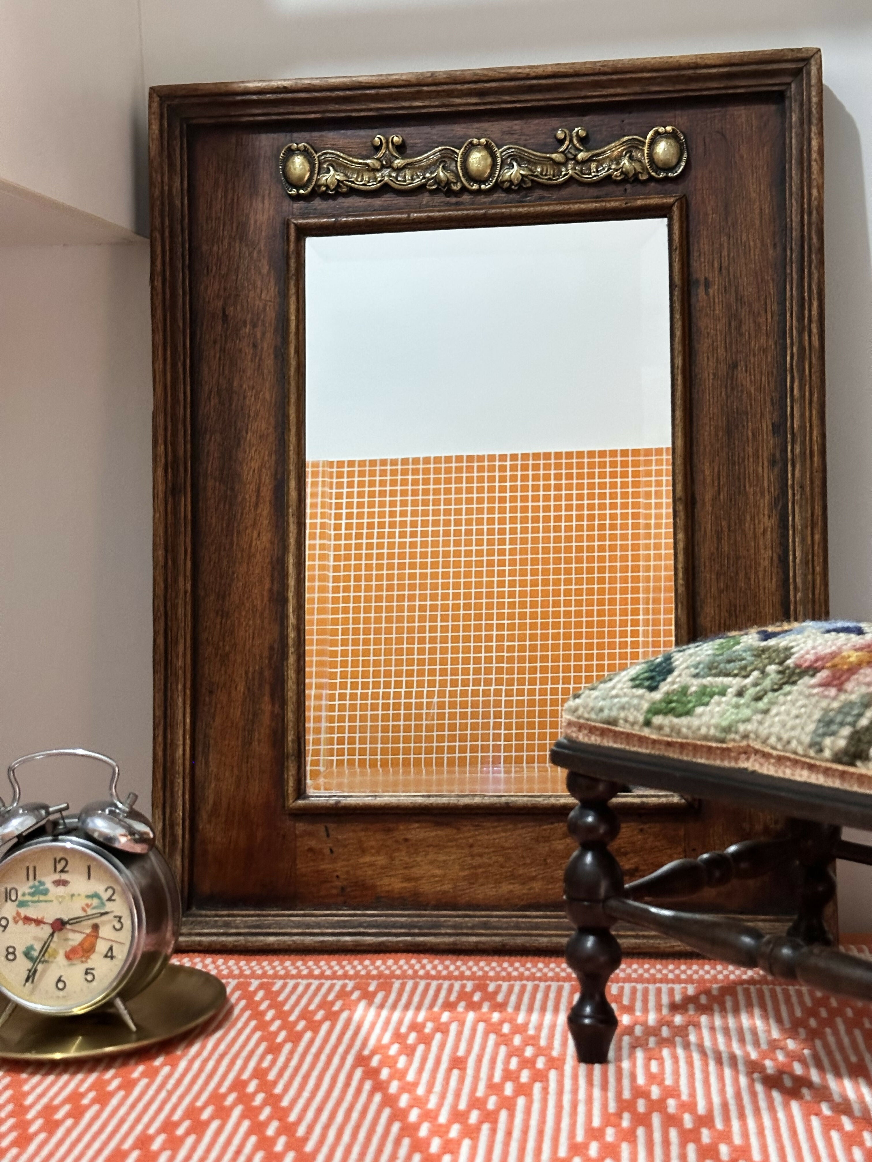 Espelho vintage em cristal bisote e madeira rústica ao estilo Farm House