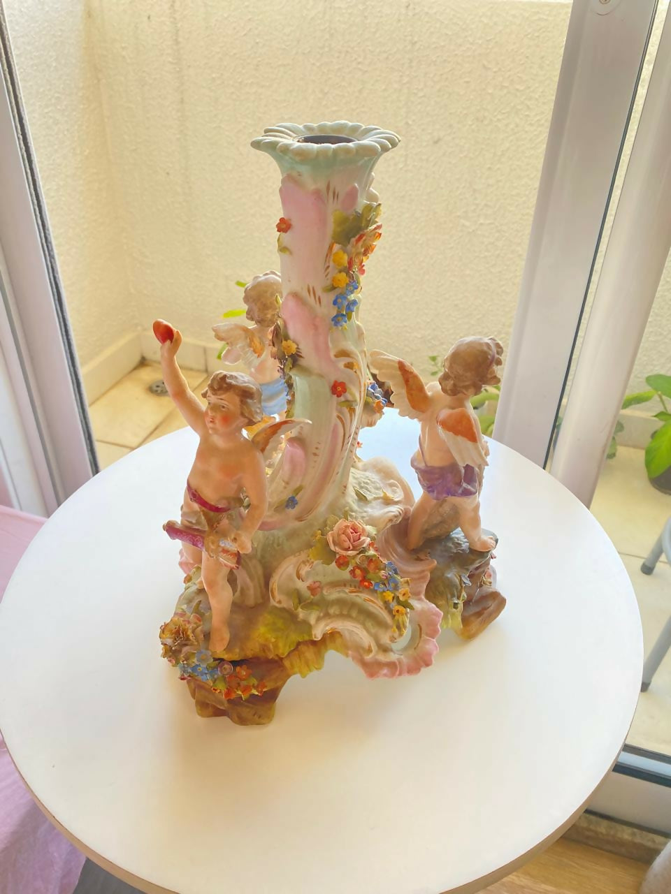 Centro de mesa antigo em porcelana alemã – estilo Dresden (Sitzendorf)