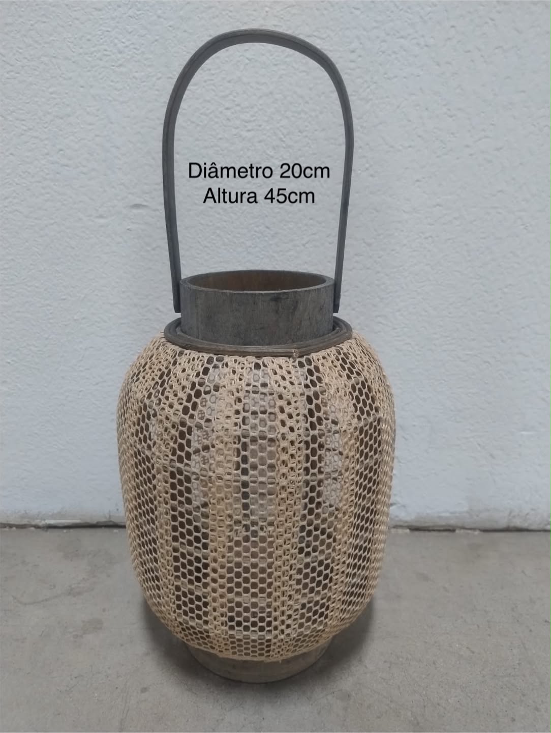 Lanterna Decorativa em Bambu