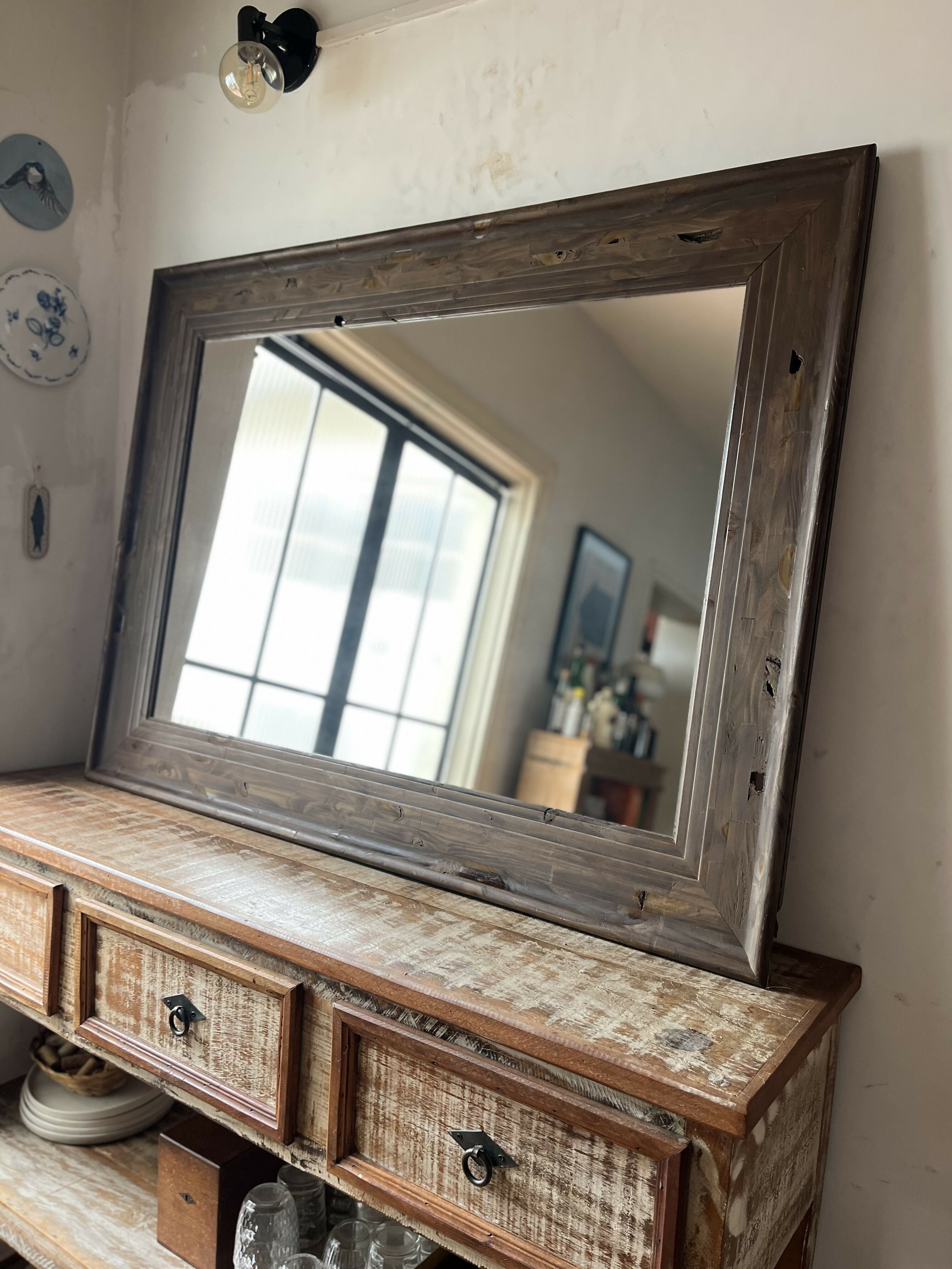 Grande espelho rústico