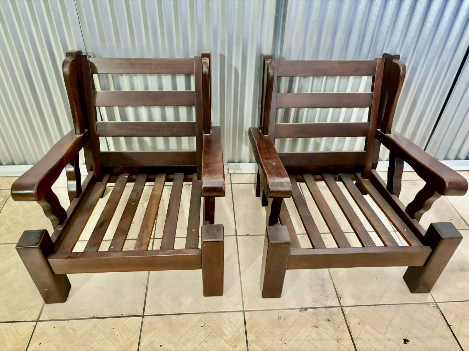 Conjunto Sofá - madeira imbuia - maciça ( no estado )