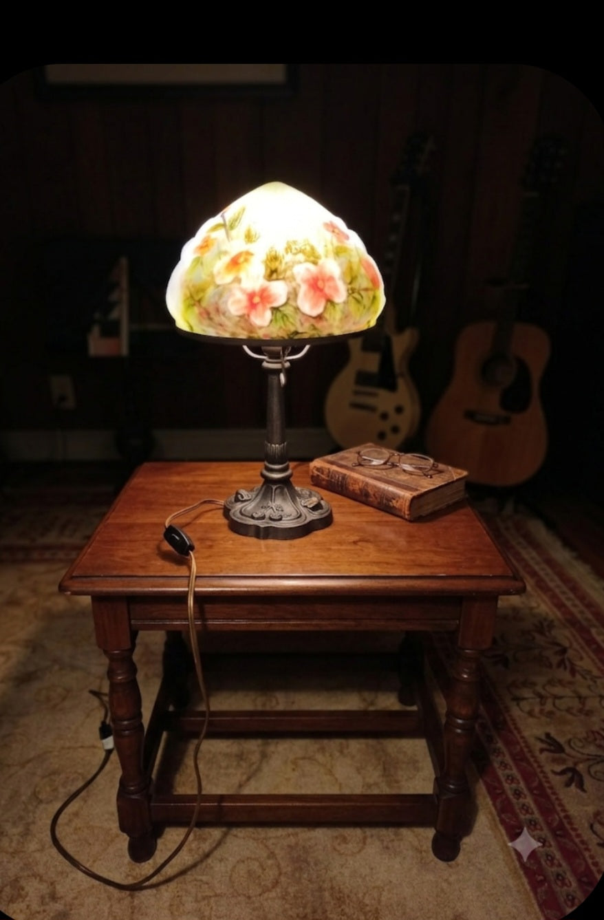Raro abajur estilo tiffany de vidro retro pintado a fogo