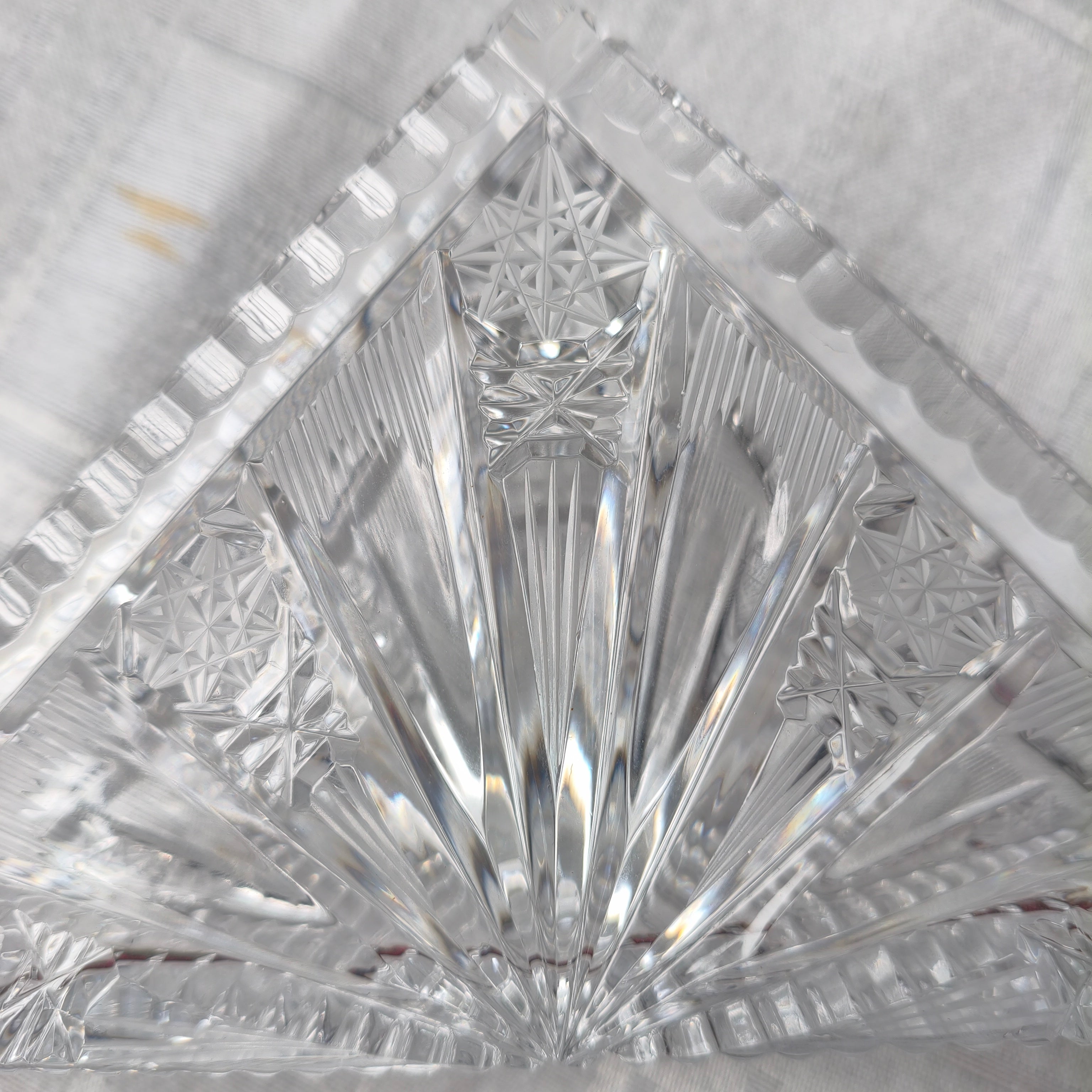 Porta-guardanapos em cristal lapidado