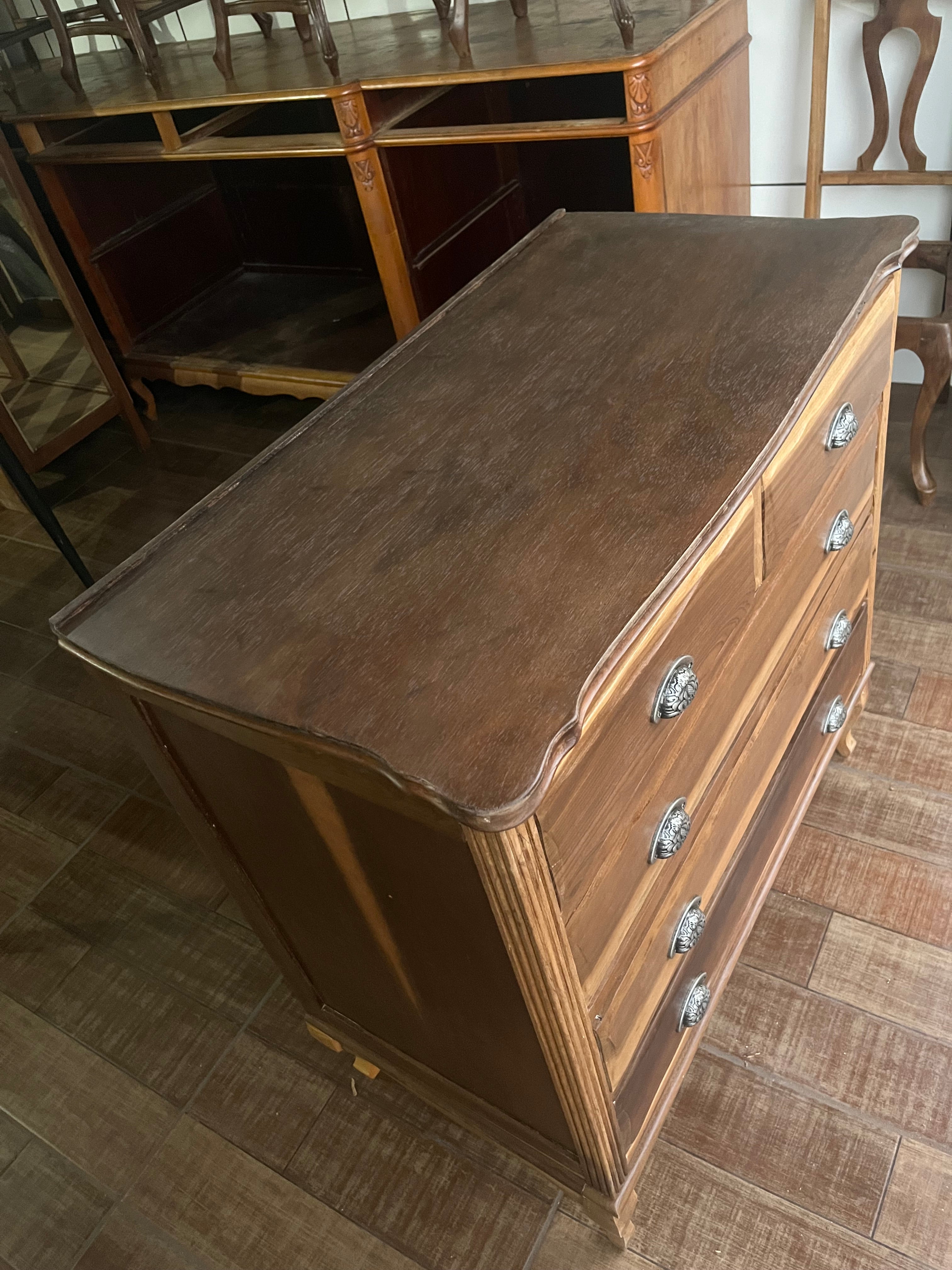 CÔMODA DE IMBUIA RESTAURADA