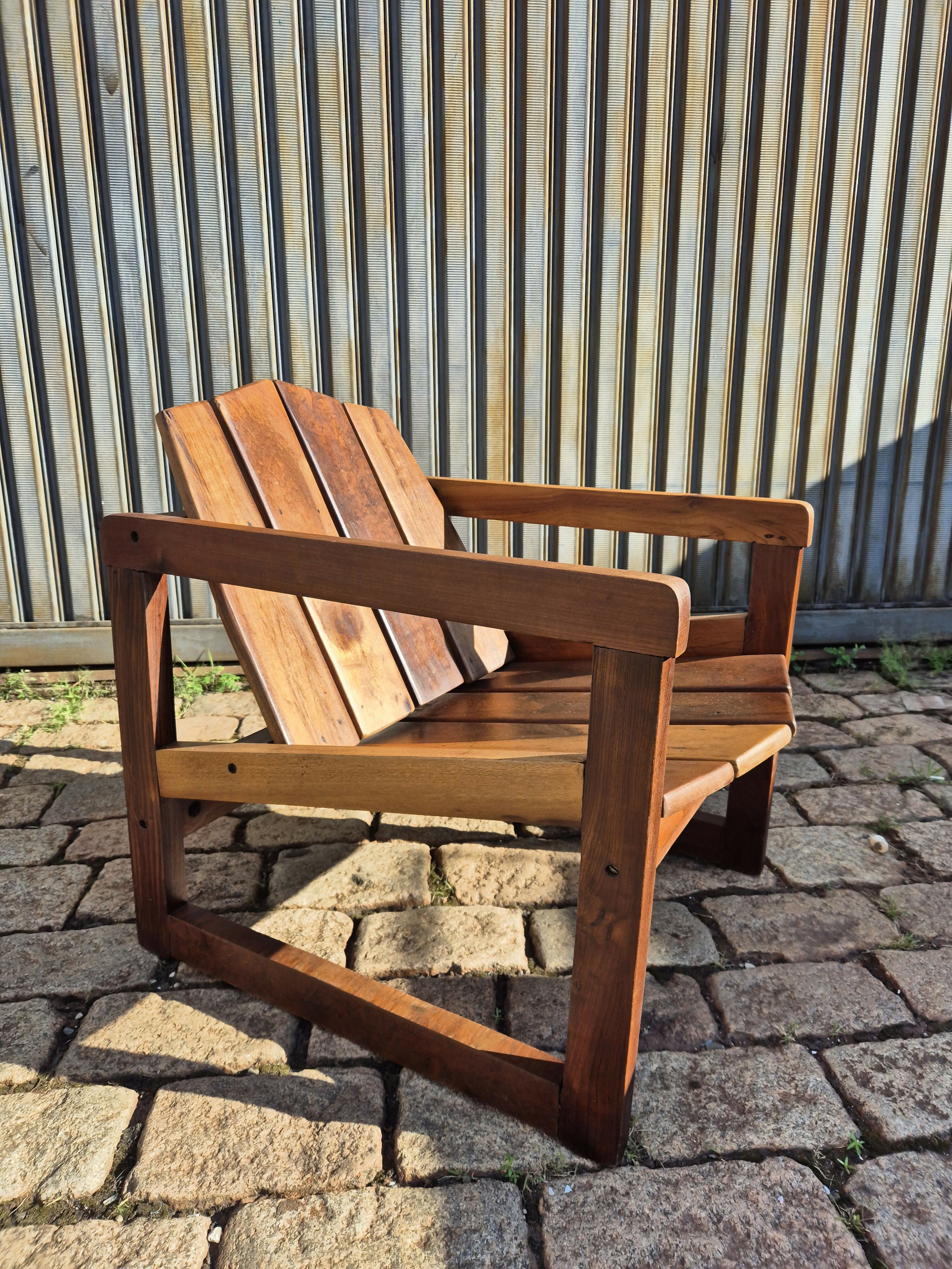 Poltrona Cimba Sergio Rodrigues em madeira Imbuia (restaurada)