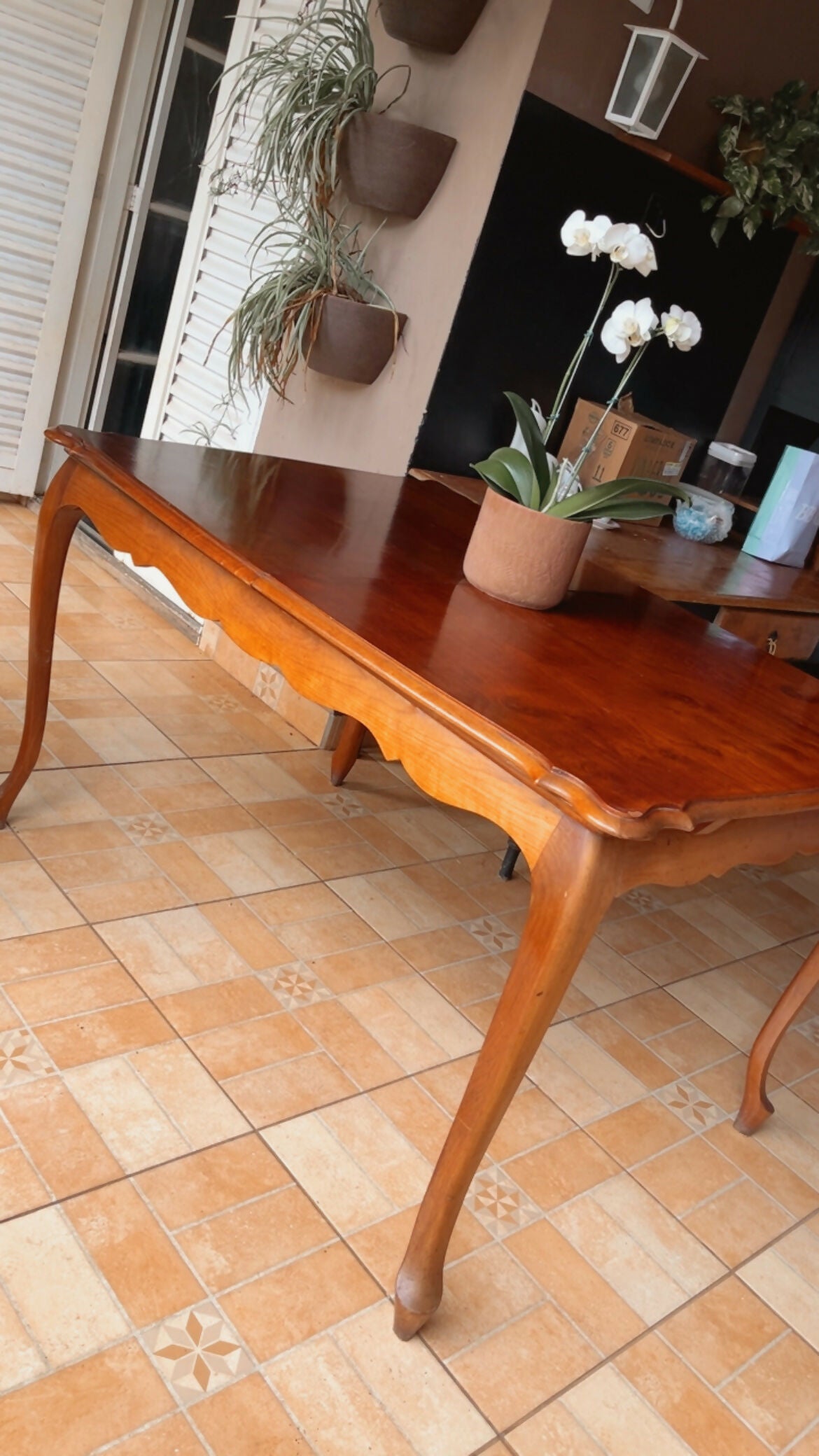 Mesa madeira clássica Chipandelle estilo Luís XV 1,30 fechada 1,90 aberta com aumento