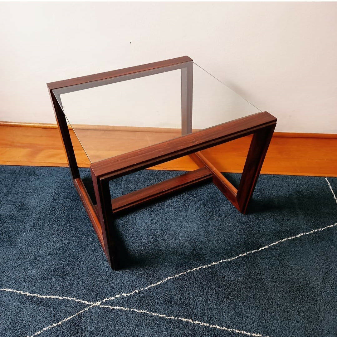 MESA LATERAL ANOS 60 EM JACARANDÁ